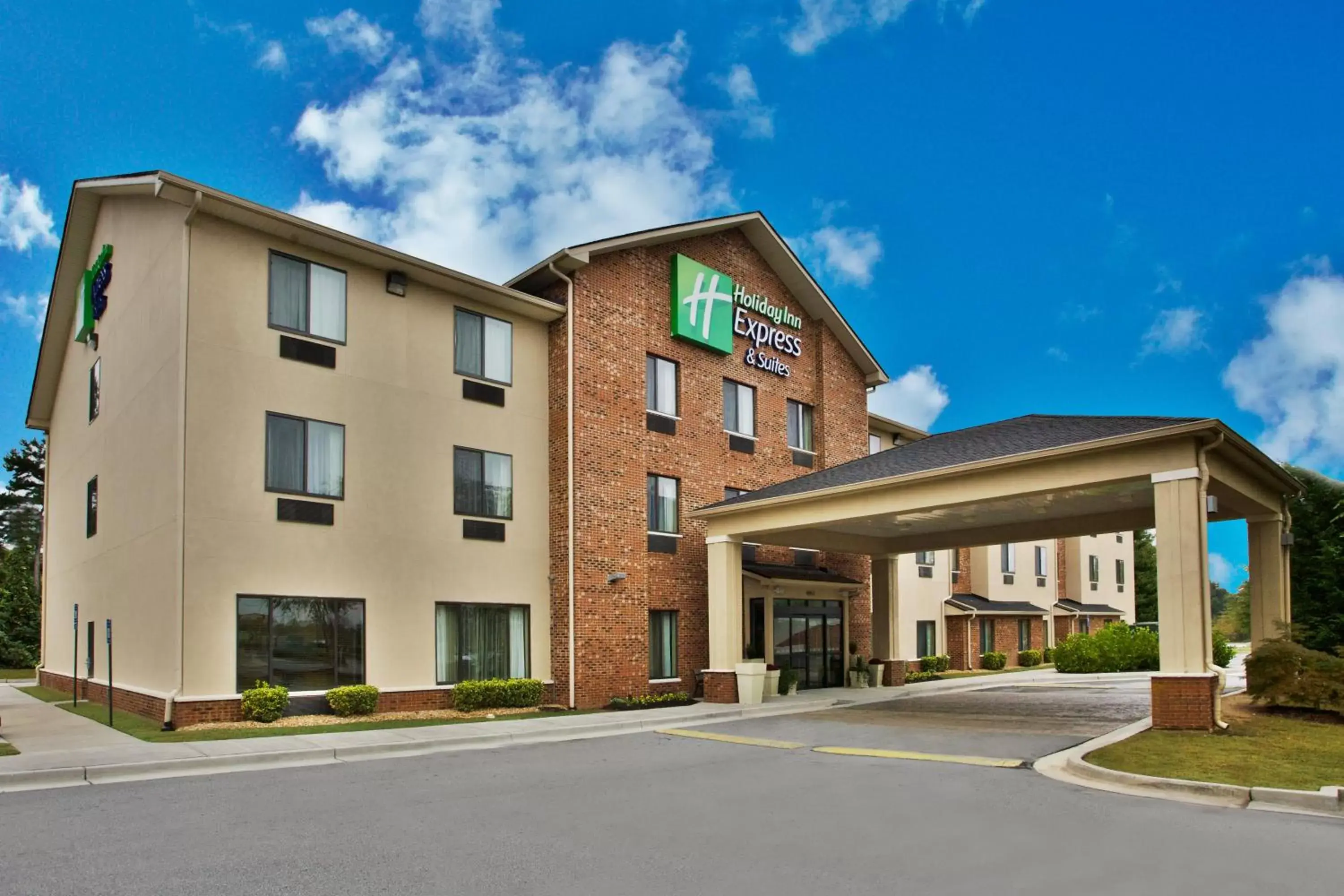 Property building in Holiday Inn Express & Suites Buford NE - Lake Lanier Area, an IHG Hotel