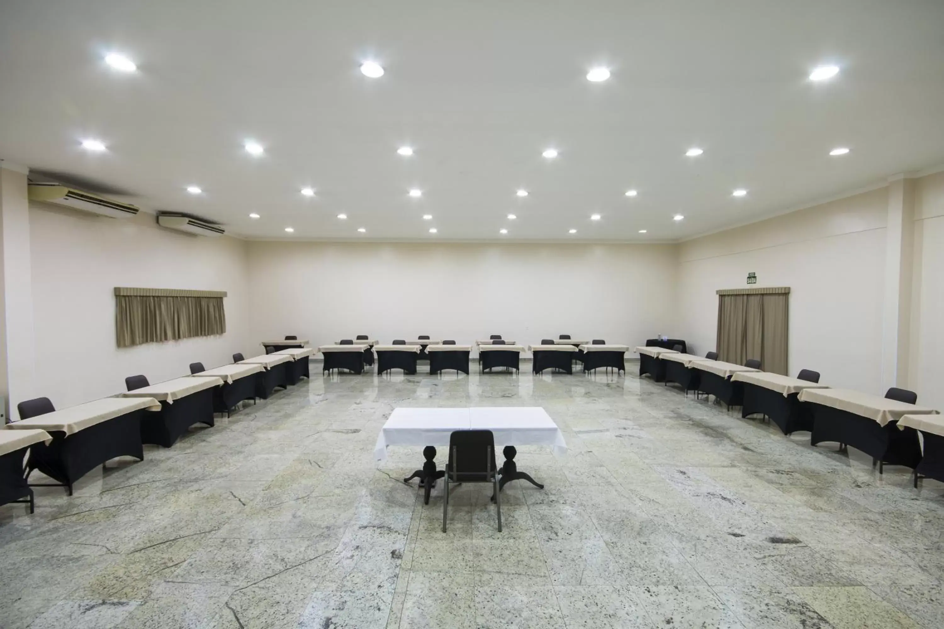 Meeting/conference room in Dan Inn Campinas Anhanguera