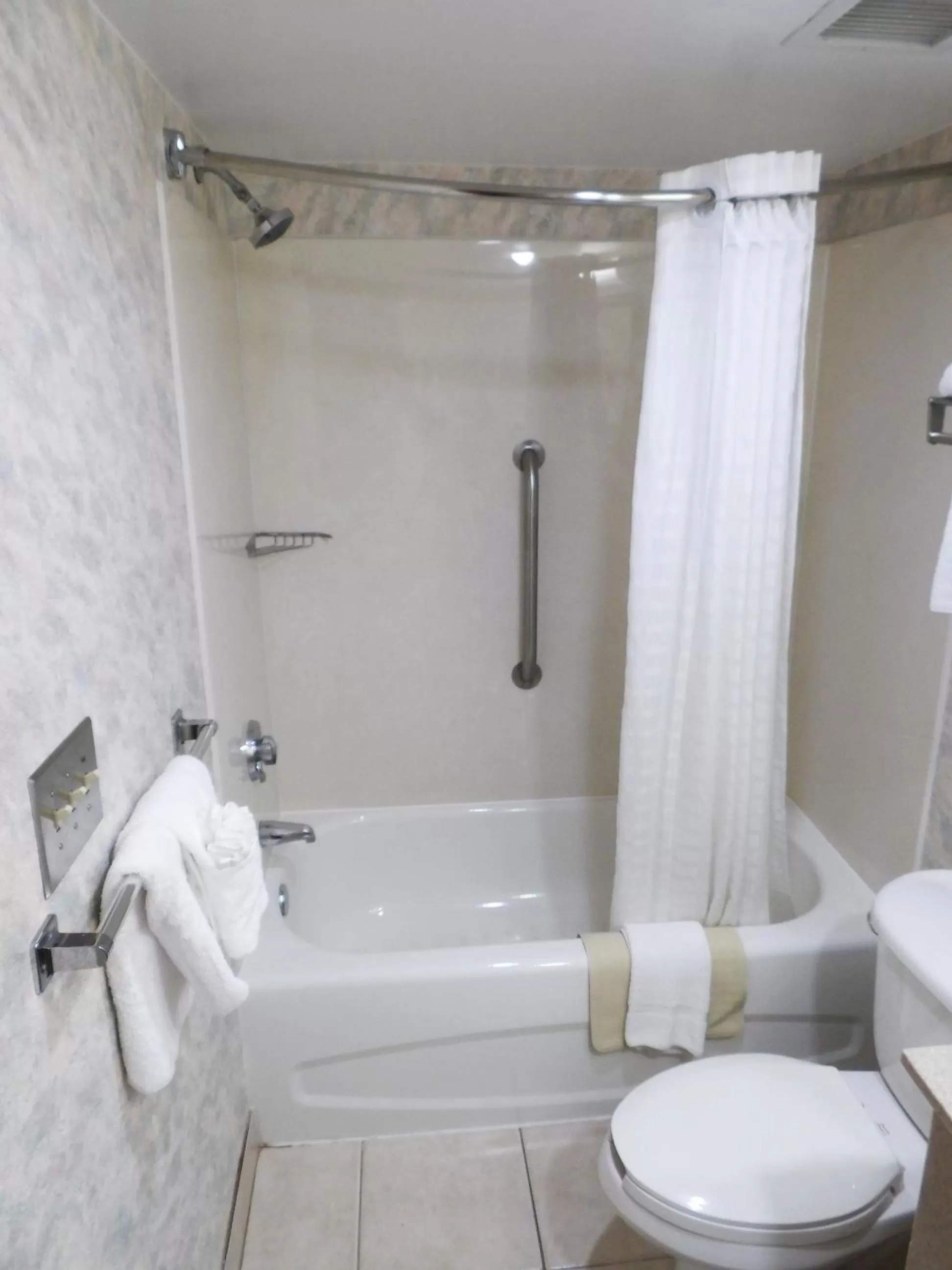 The Breakers Resort Inn