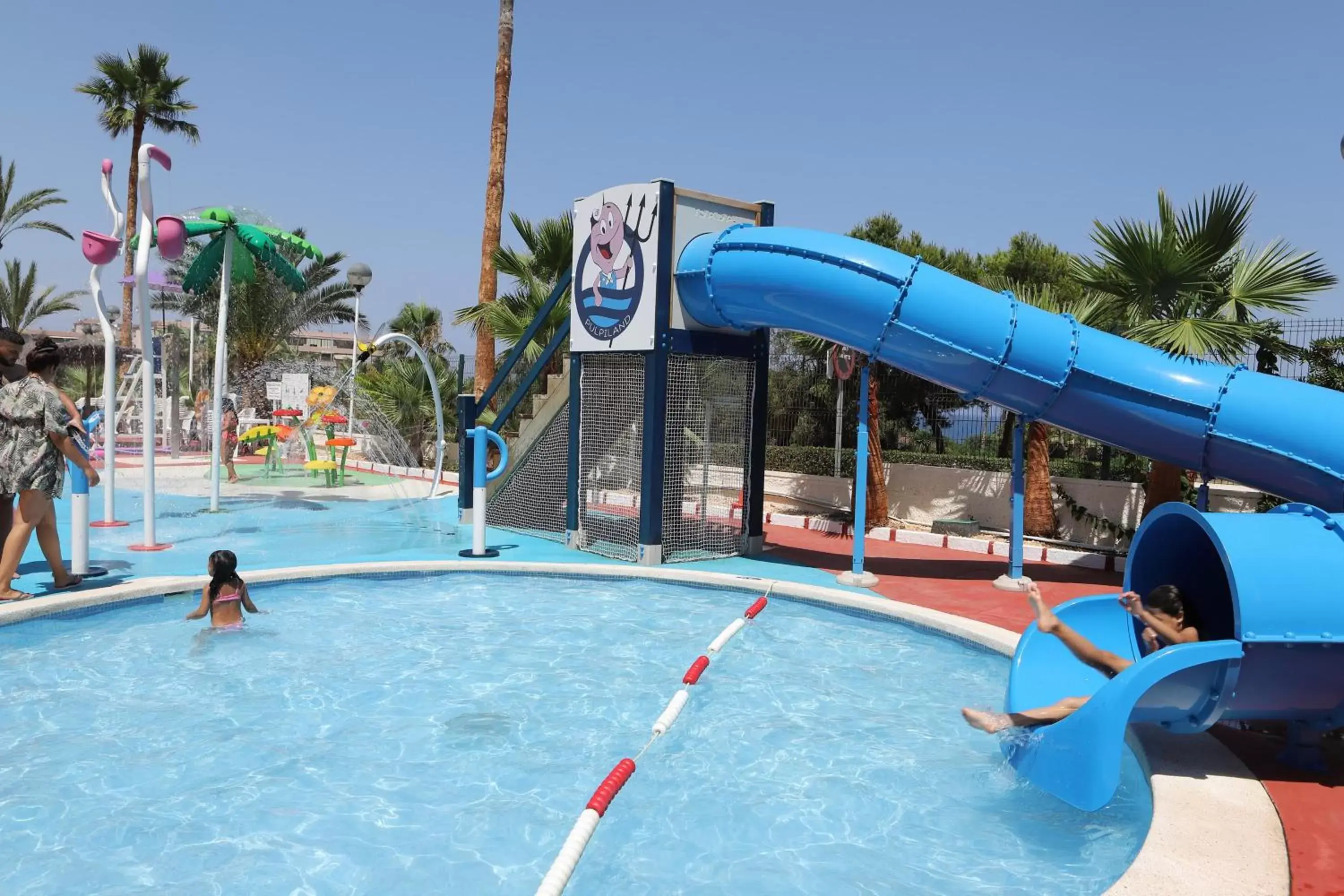 Swimming pool, Water Park in Hotel Playas de Torrevieja