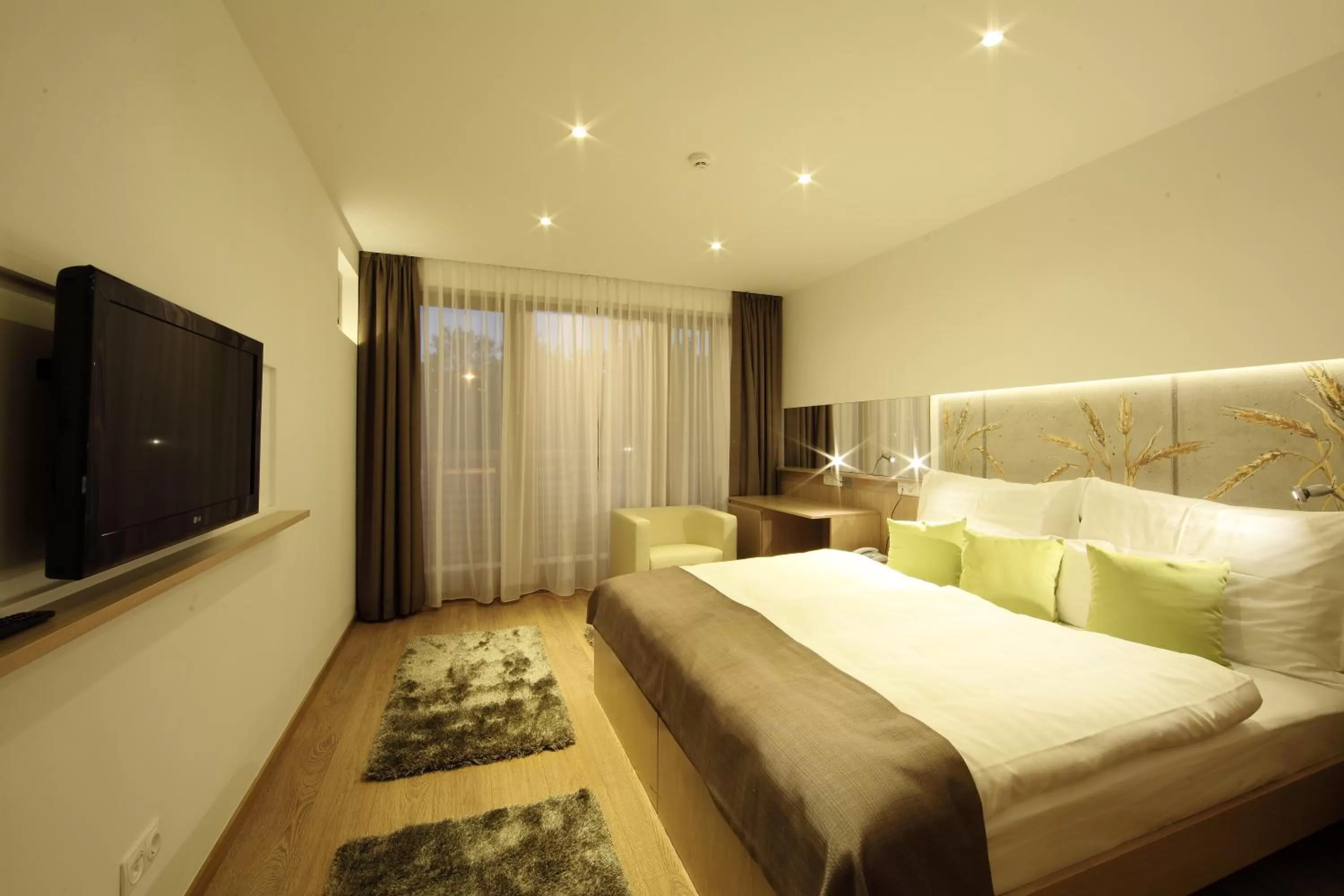 Bedroom, Bed in Hotel Historia Malomkert