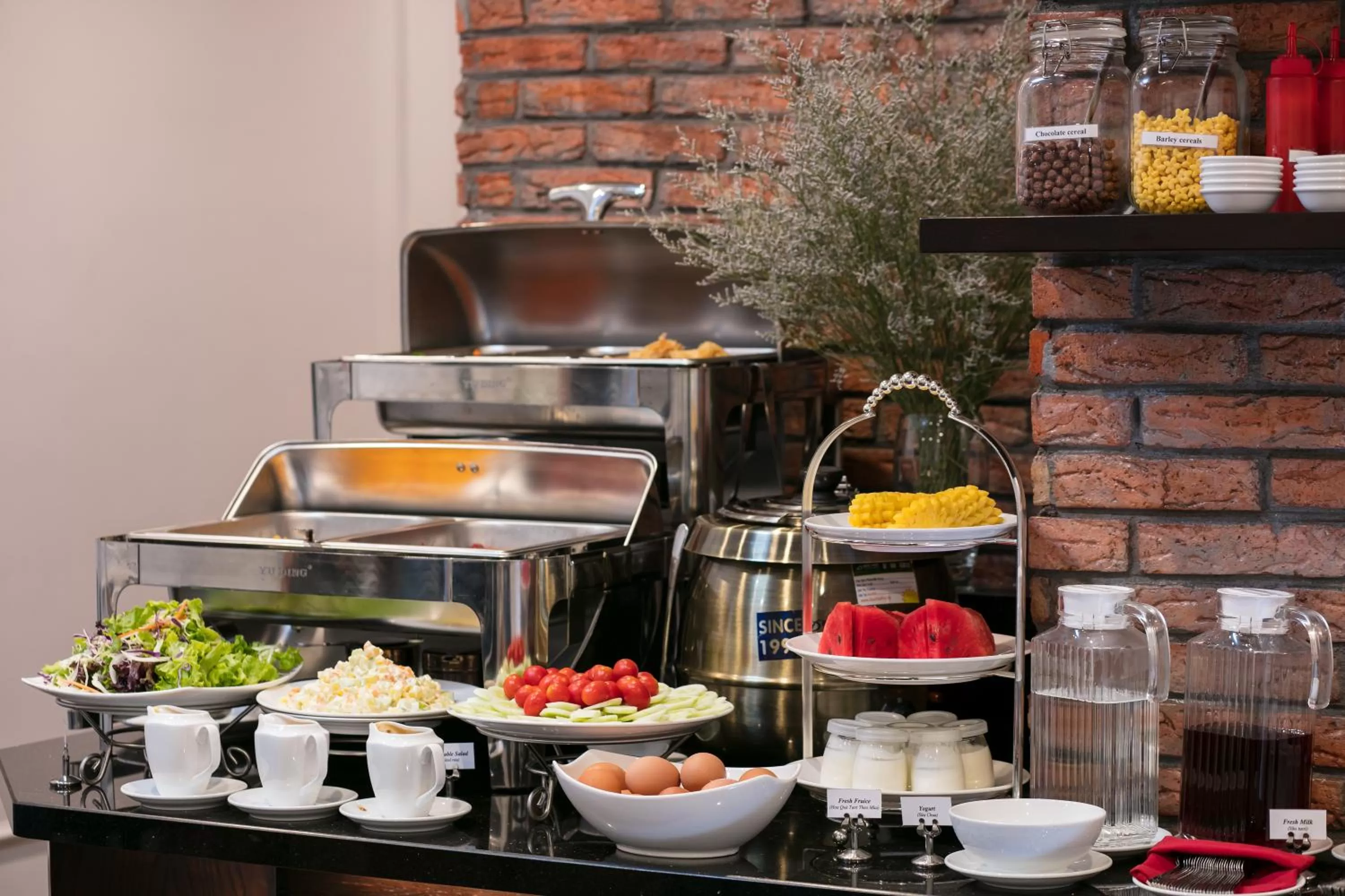 Buffet breakfast in Marina Hotel