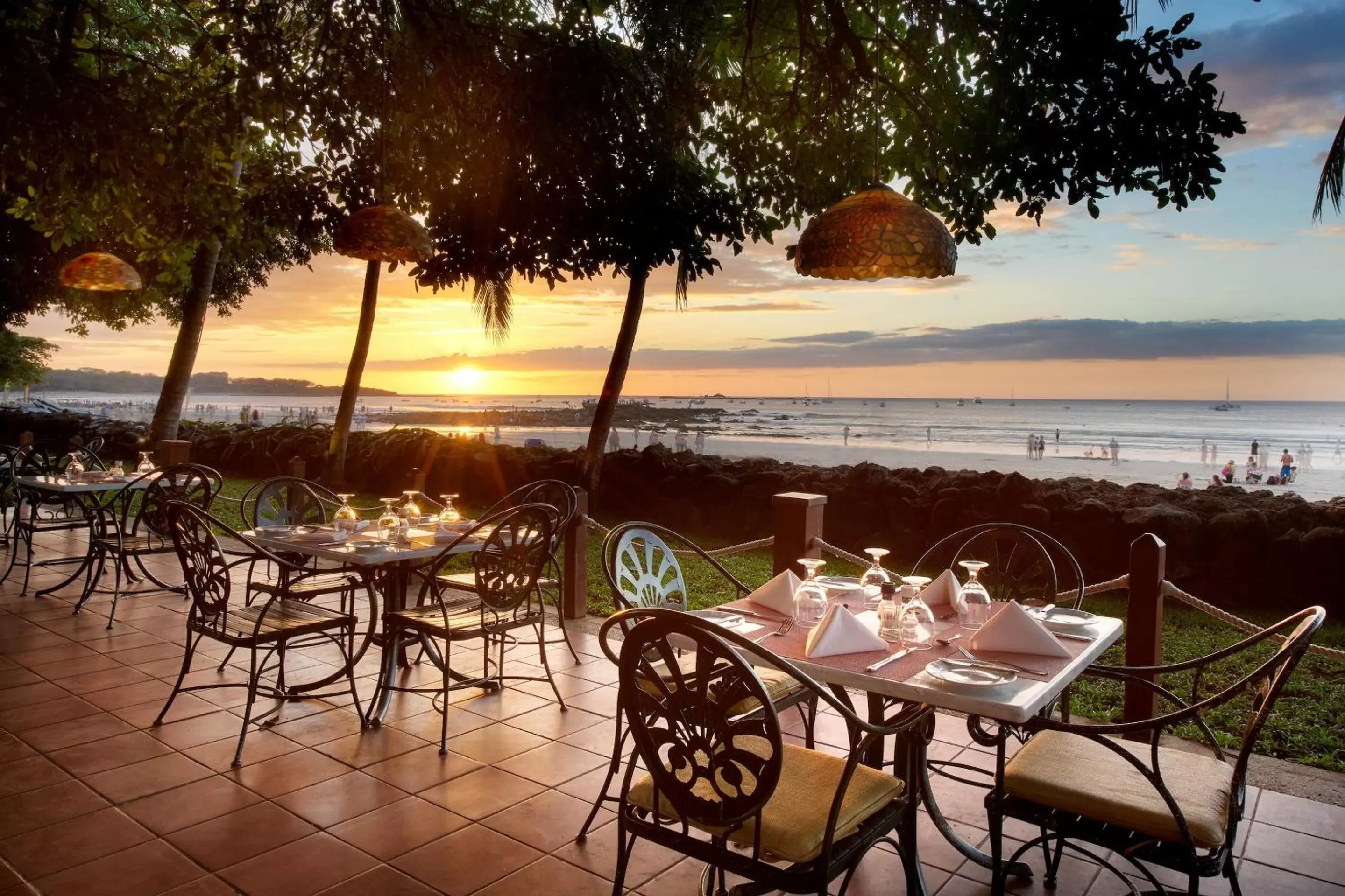 Balcony/Terrace, Restaurant/Places to Eat in Hotel Tamarindo Diria Beach Resort