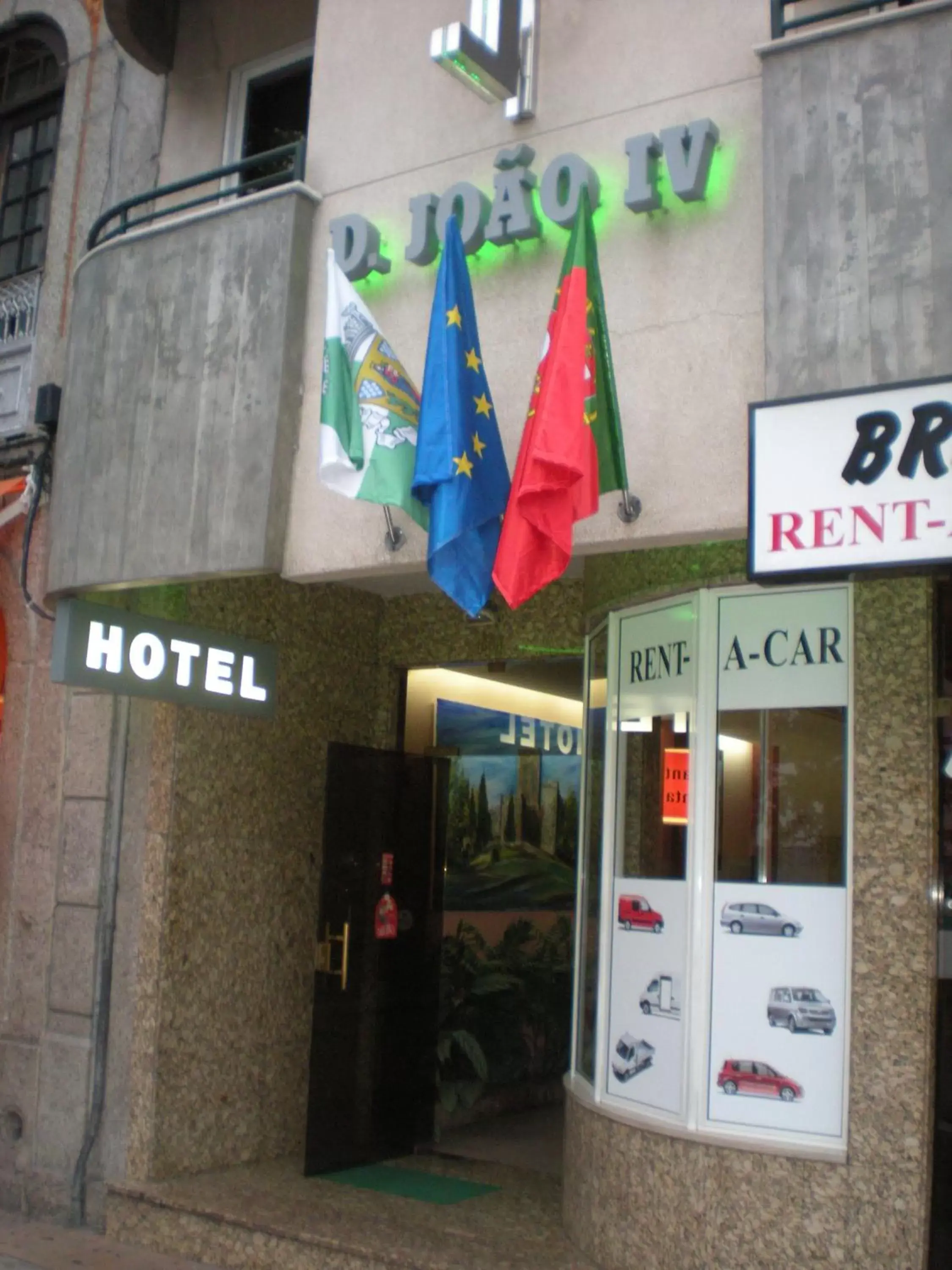 Facade/entrance in Hotel Dom Joao IV