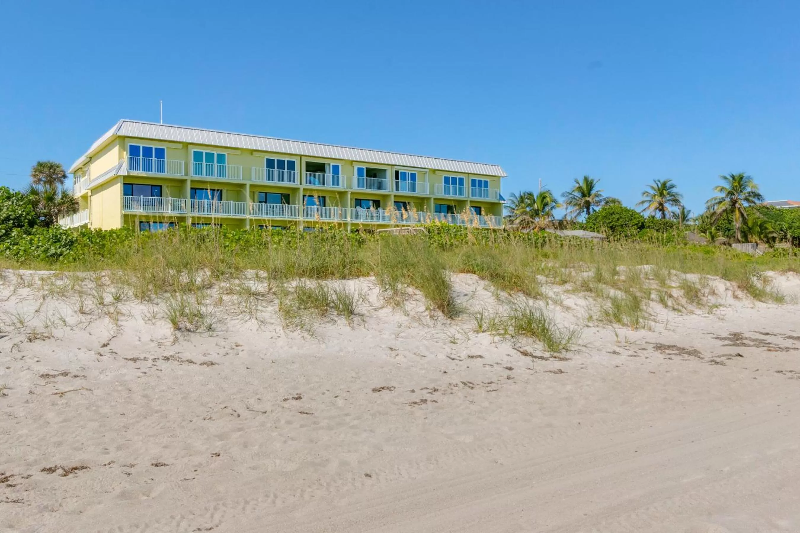 Property building in Tuckaway Shores Resort