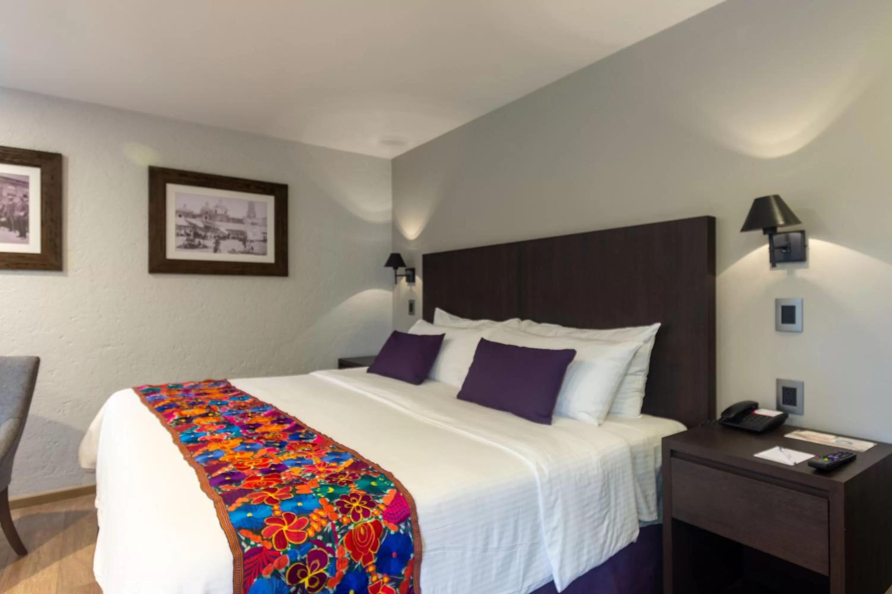 Bed in Hotel Flamingo Inn