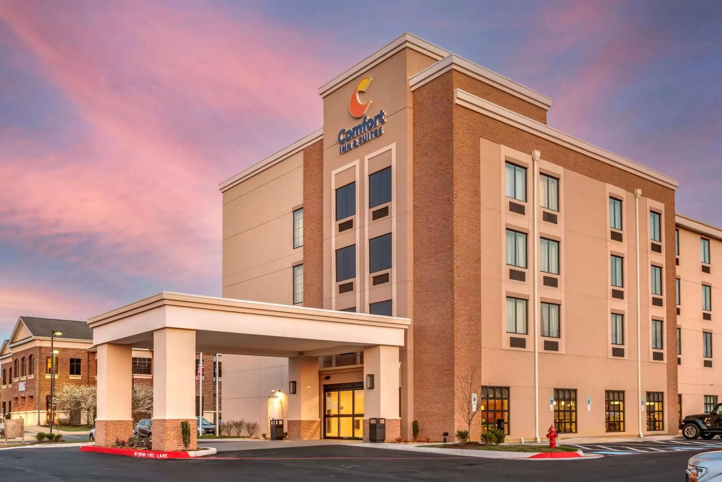 Property building in Comfort Inn & Suites