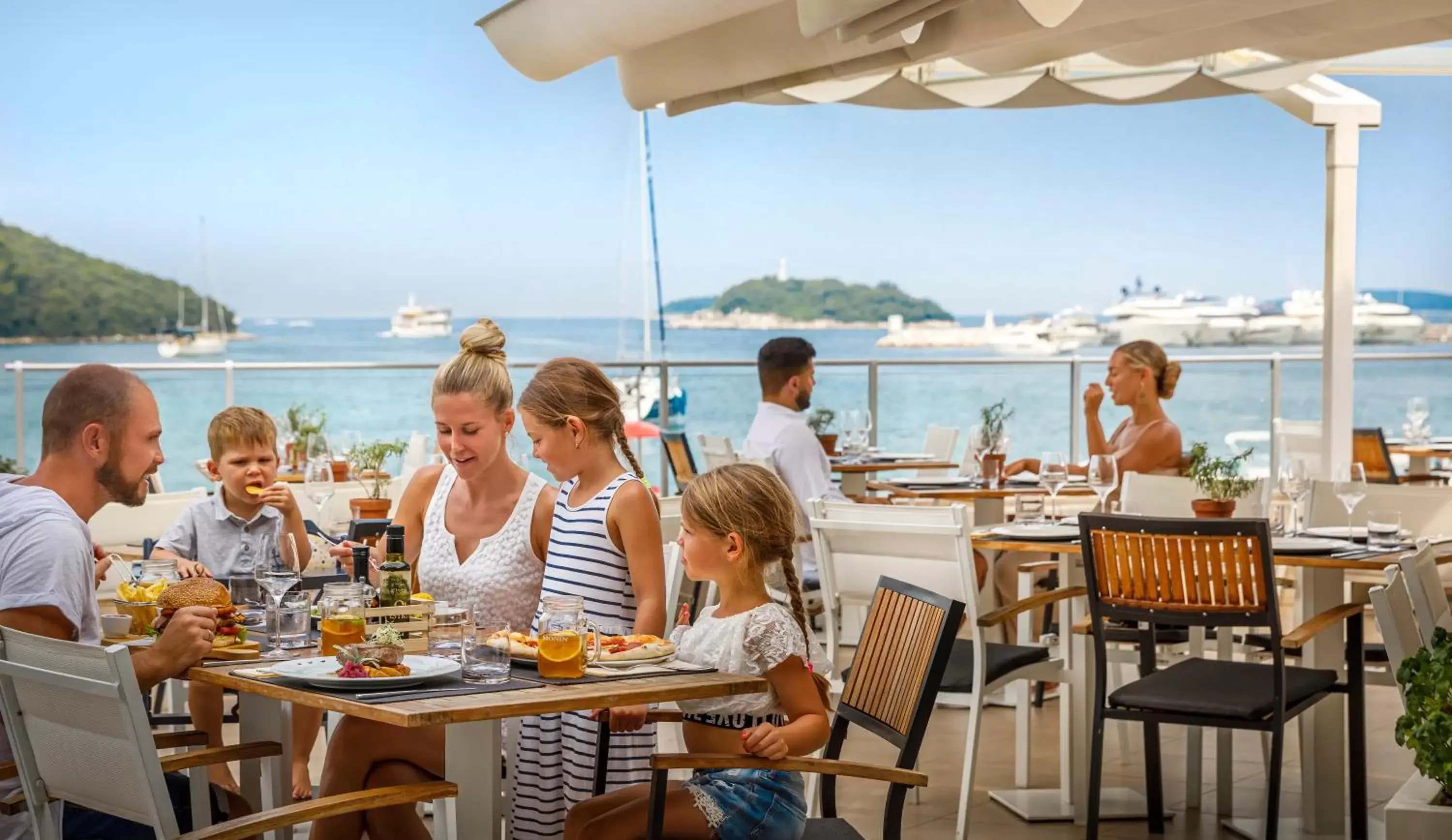 Restaurant/places to eat in Maistra Select Pineta Hotel Restaurant/places to eat in Maistra Select Pineta Hotel