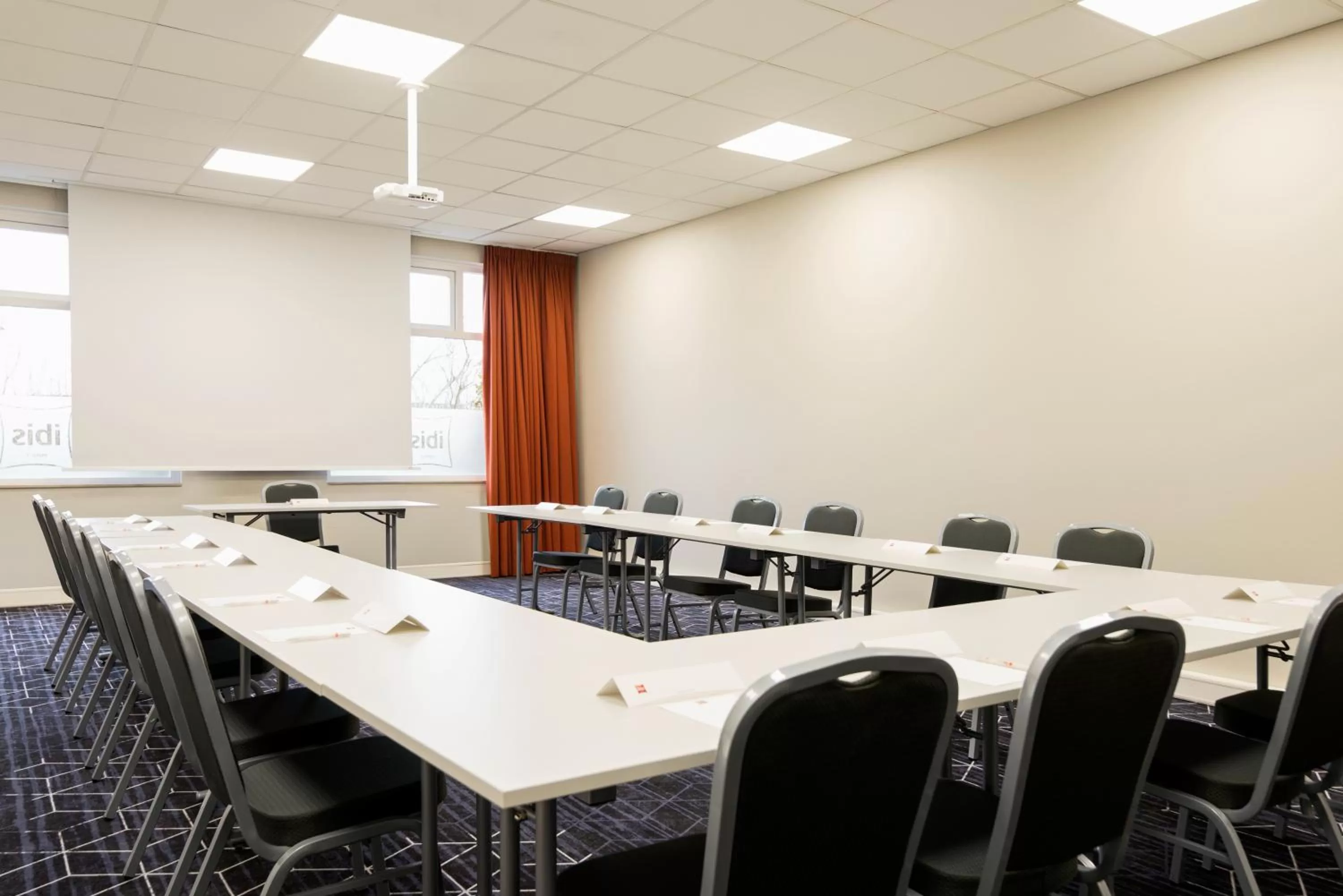 Banquet/Function facilities in ibis Rotterdam Vlaardingen