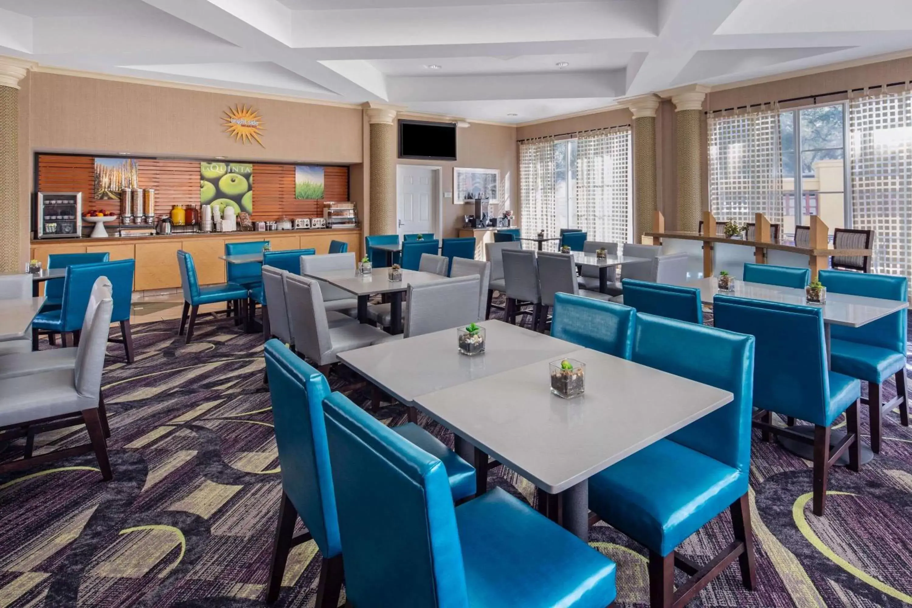Restaurant/Places to Eat in La Quinta by Wyndham Miami Airport West