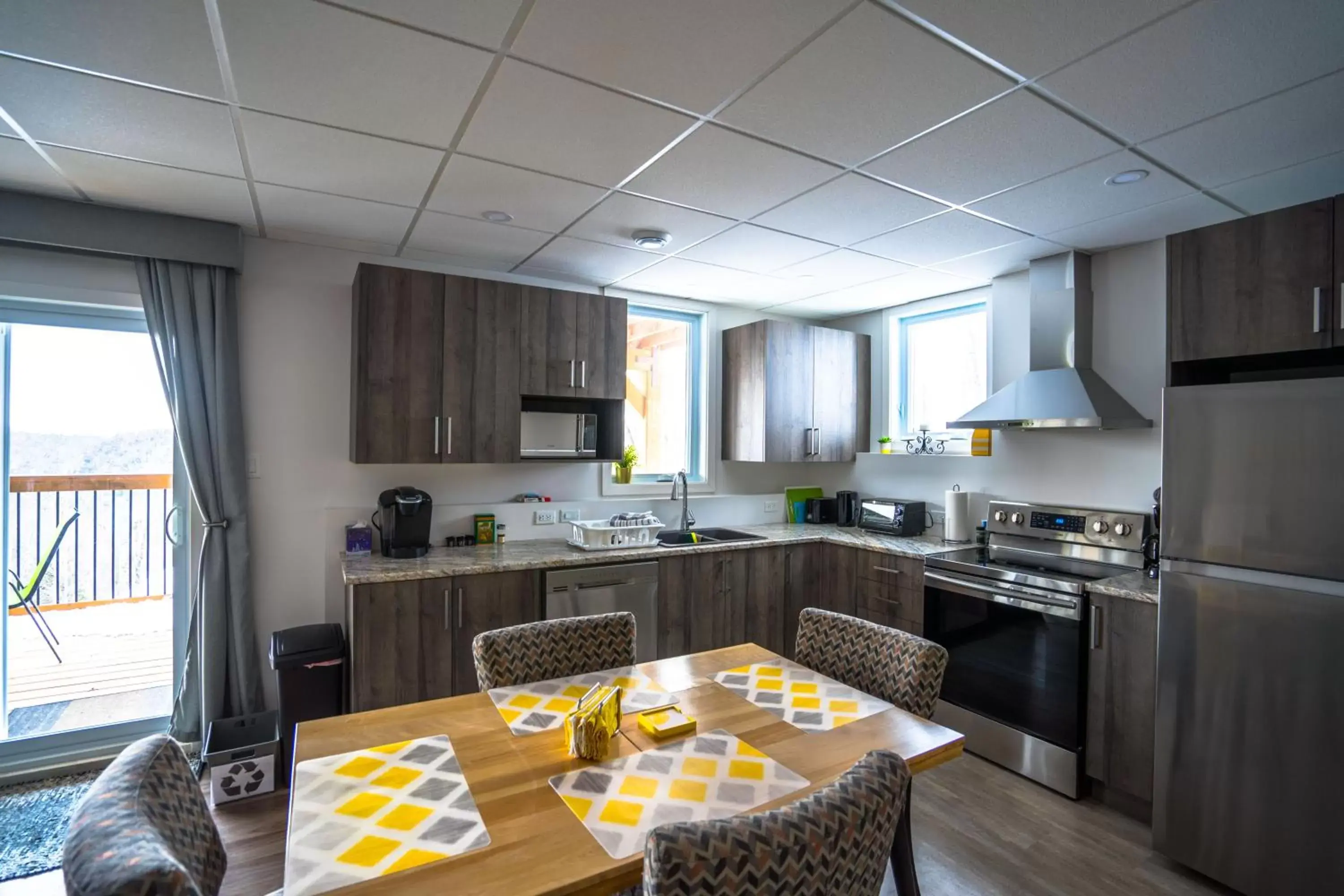 Kitchen/Kitchenette in Le Bellevue Modern Lodge