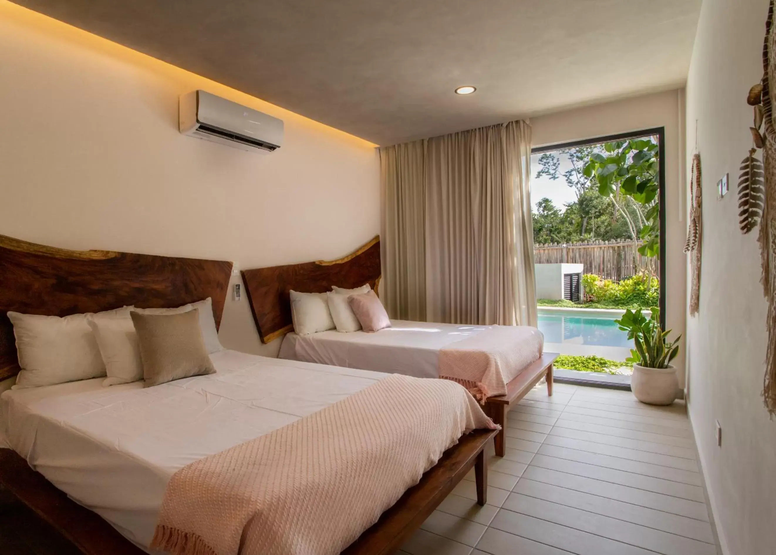 Garden view, Bed in Luxury Condos Macondo Tulum