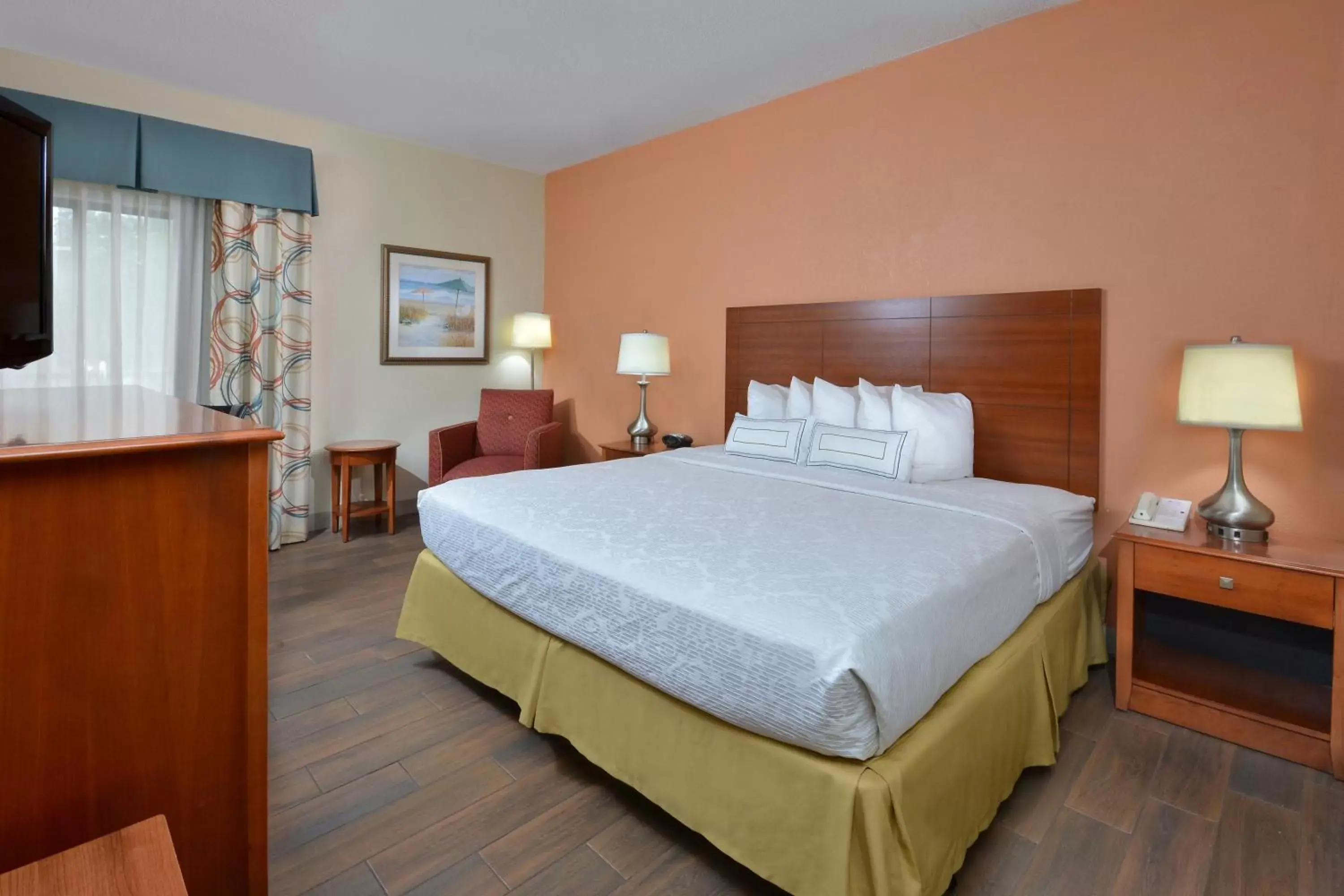 Bedroom, Bed in Best Western Plus Wilmington / Wrightsville Beach