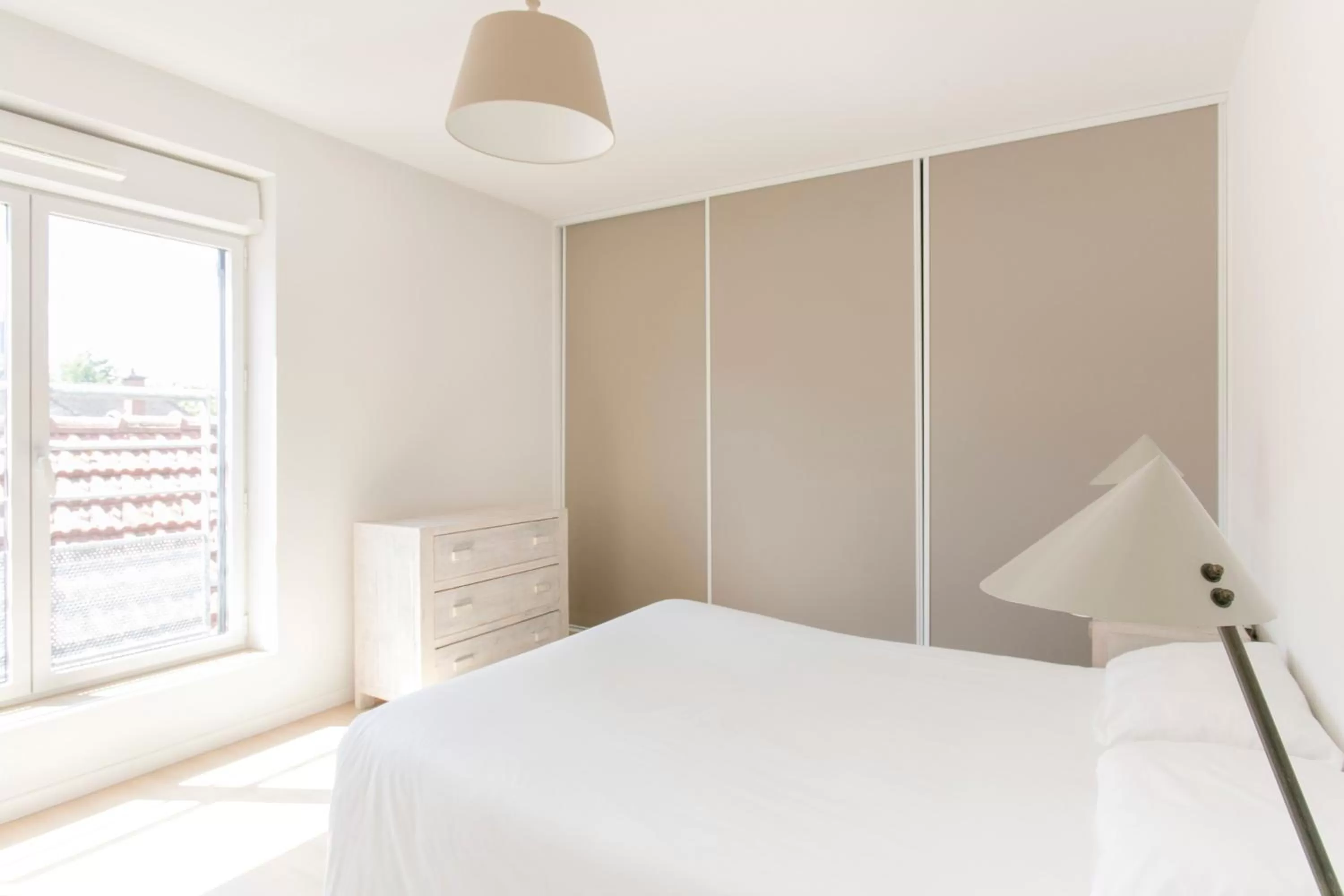 Photo of the whole room, Bed in Zenao Appart'hôtels Troyes