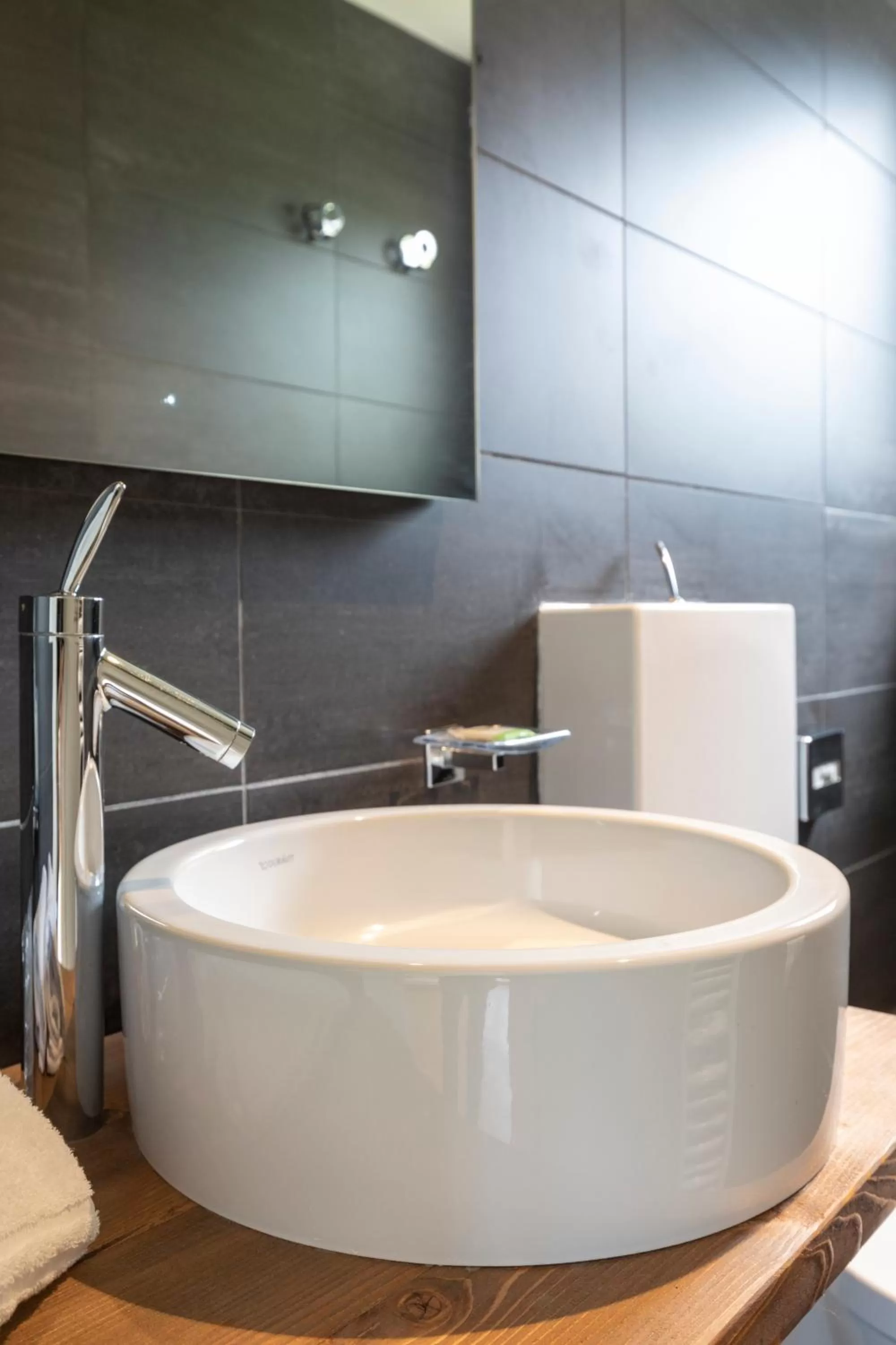 Bathroom in Lac Hotel