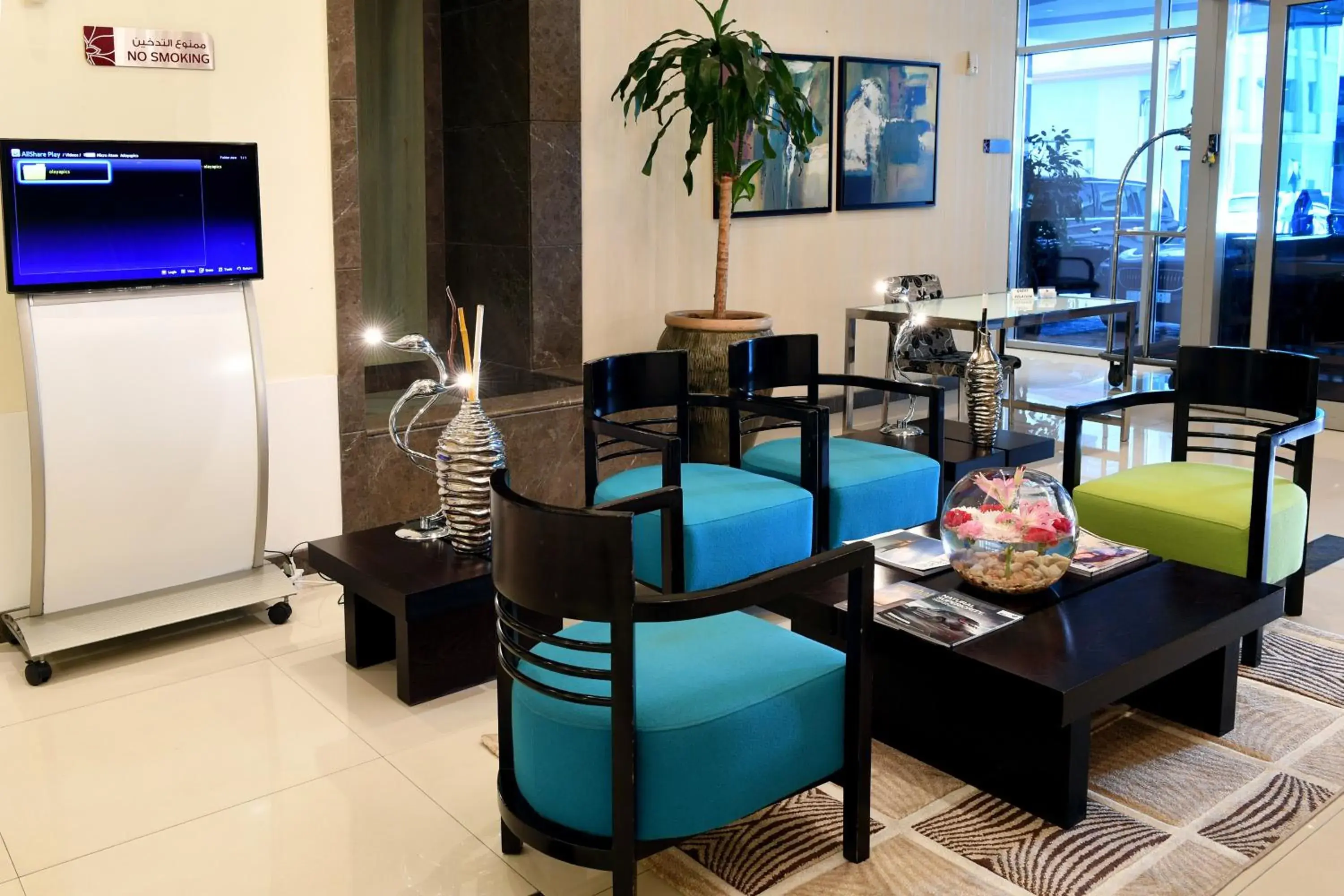 Lobby or reception, Lounge/Bar in Al Olaya Suites Hotel