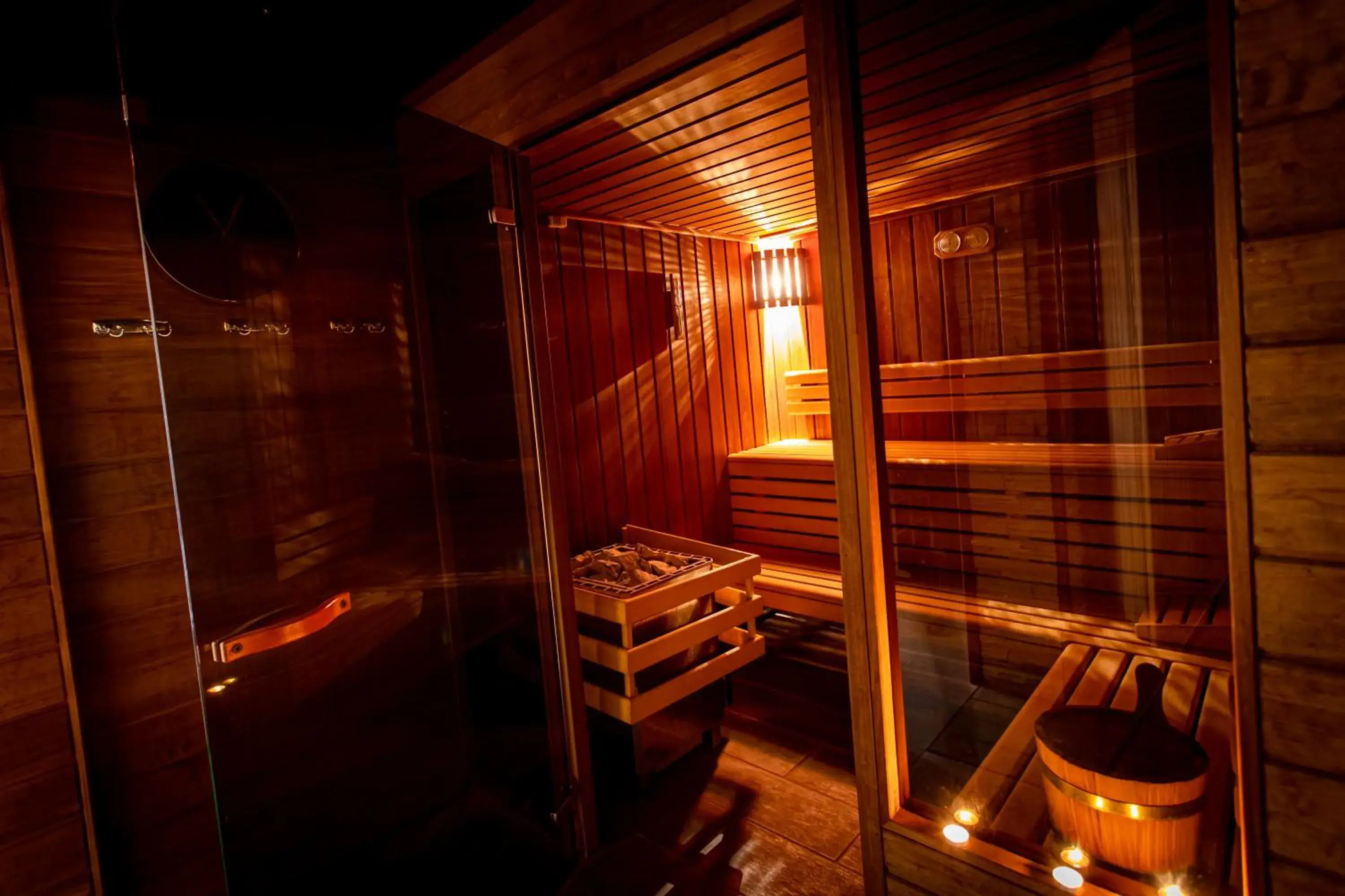 Sauna, Bathroom in L'Orée du Bois