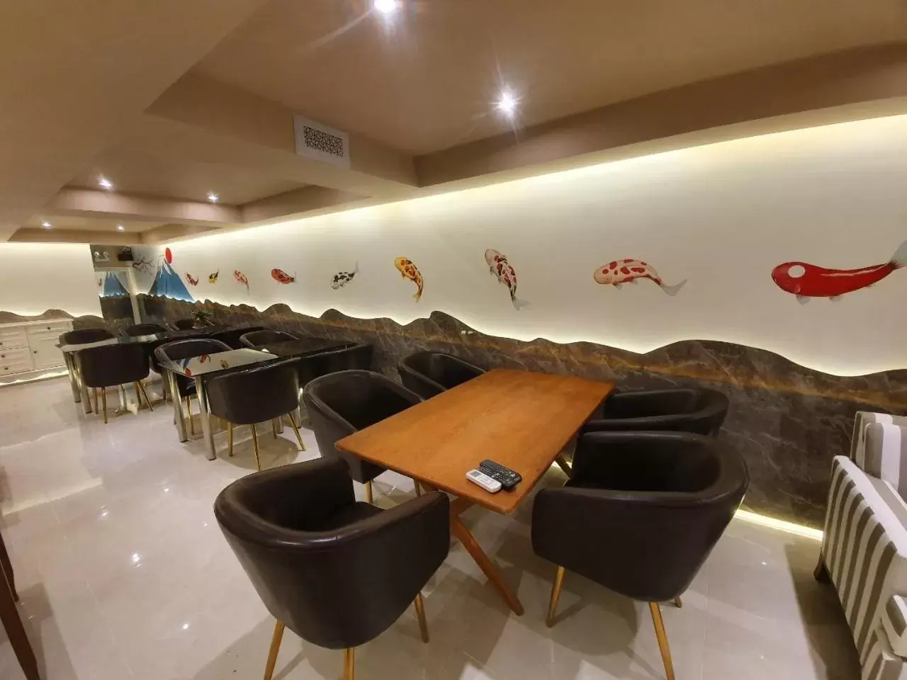 Restaurant/places to eat in Saigon By Night Luxury Hotel Restaurant/places to eat in Saigon By Night Luxury Hotel