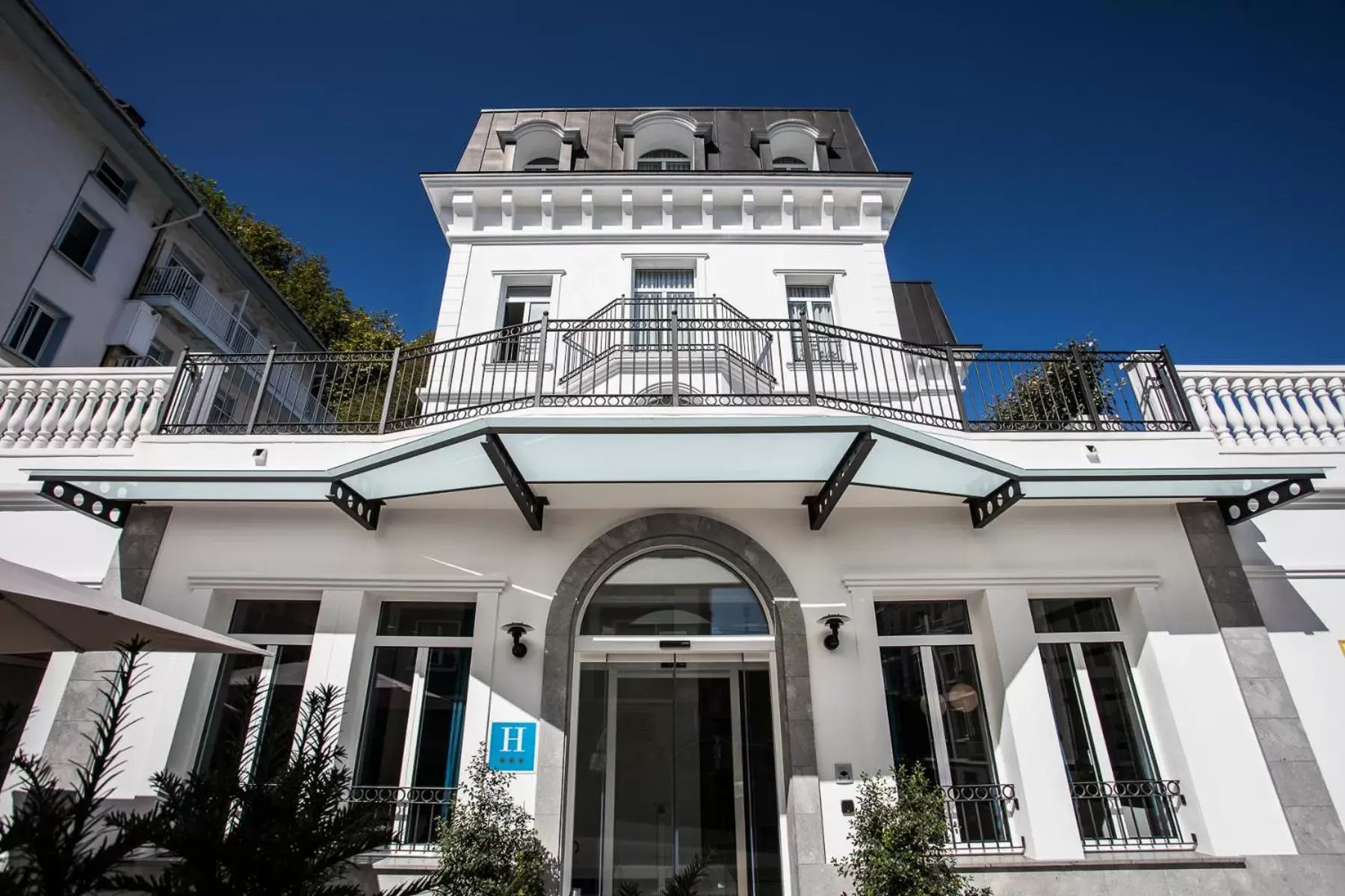 Facade/entrance, Property Building in Villa Eugenia Boutique Hotel