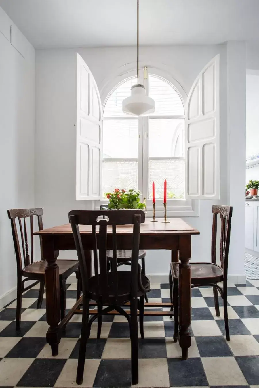 Dining Area in Suites Machado