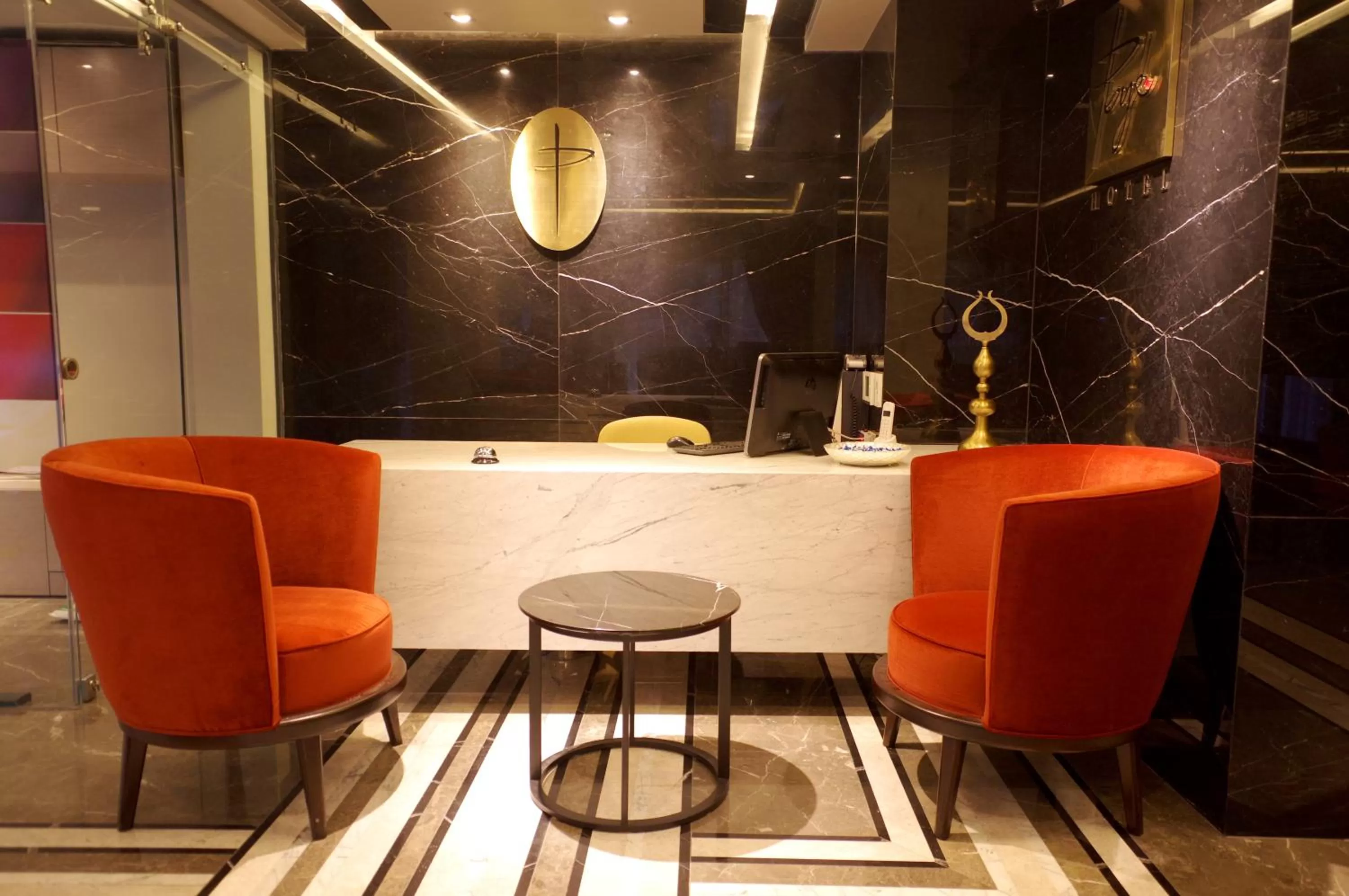 Lobby or reception in Peyk Hotel Oldcity