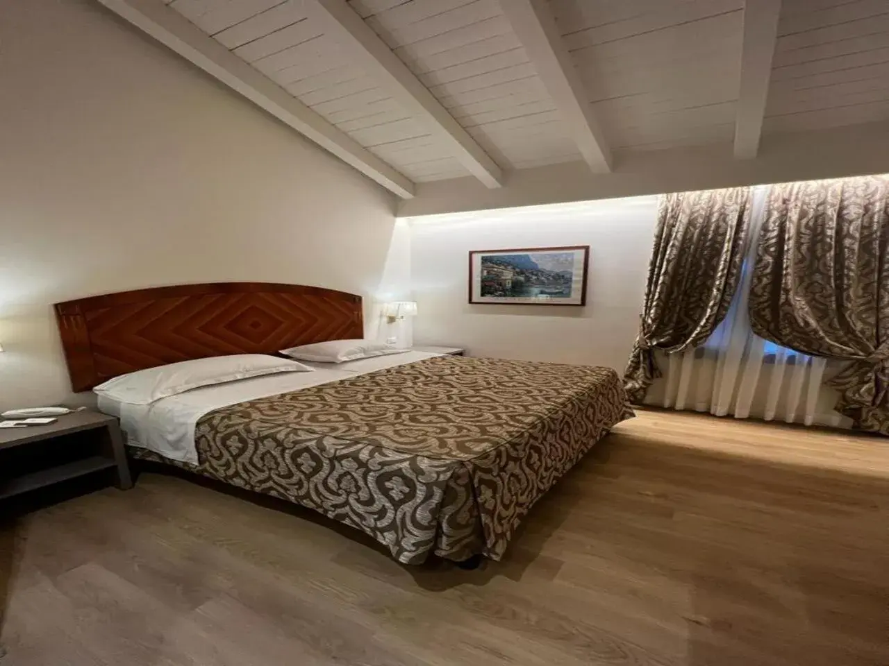 Photo of the whole room, Bed in Savoia Hotel Country House Bologna