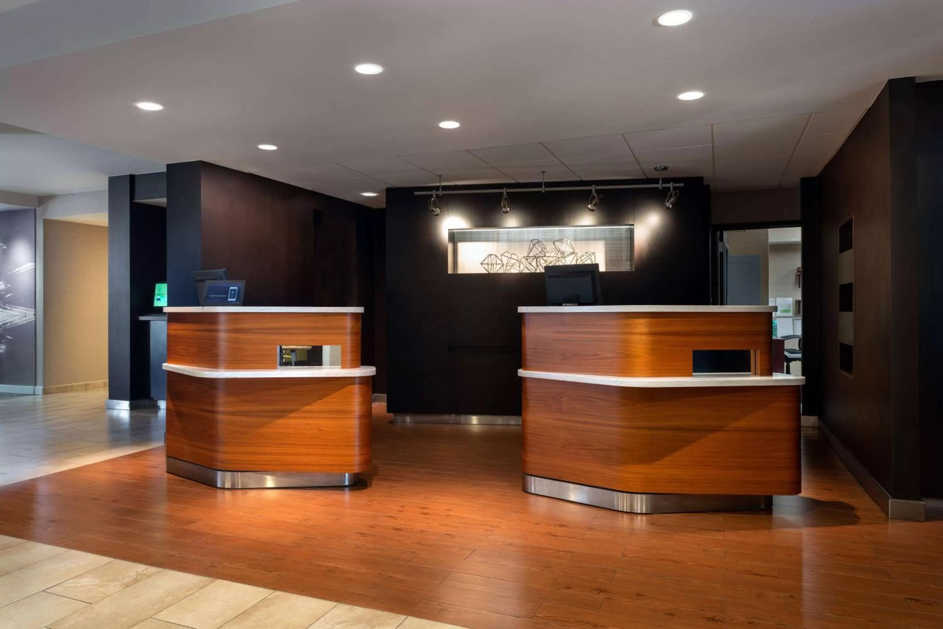 Lobby or reception in Sonesta Select Camarillo
