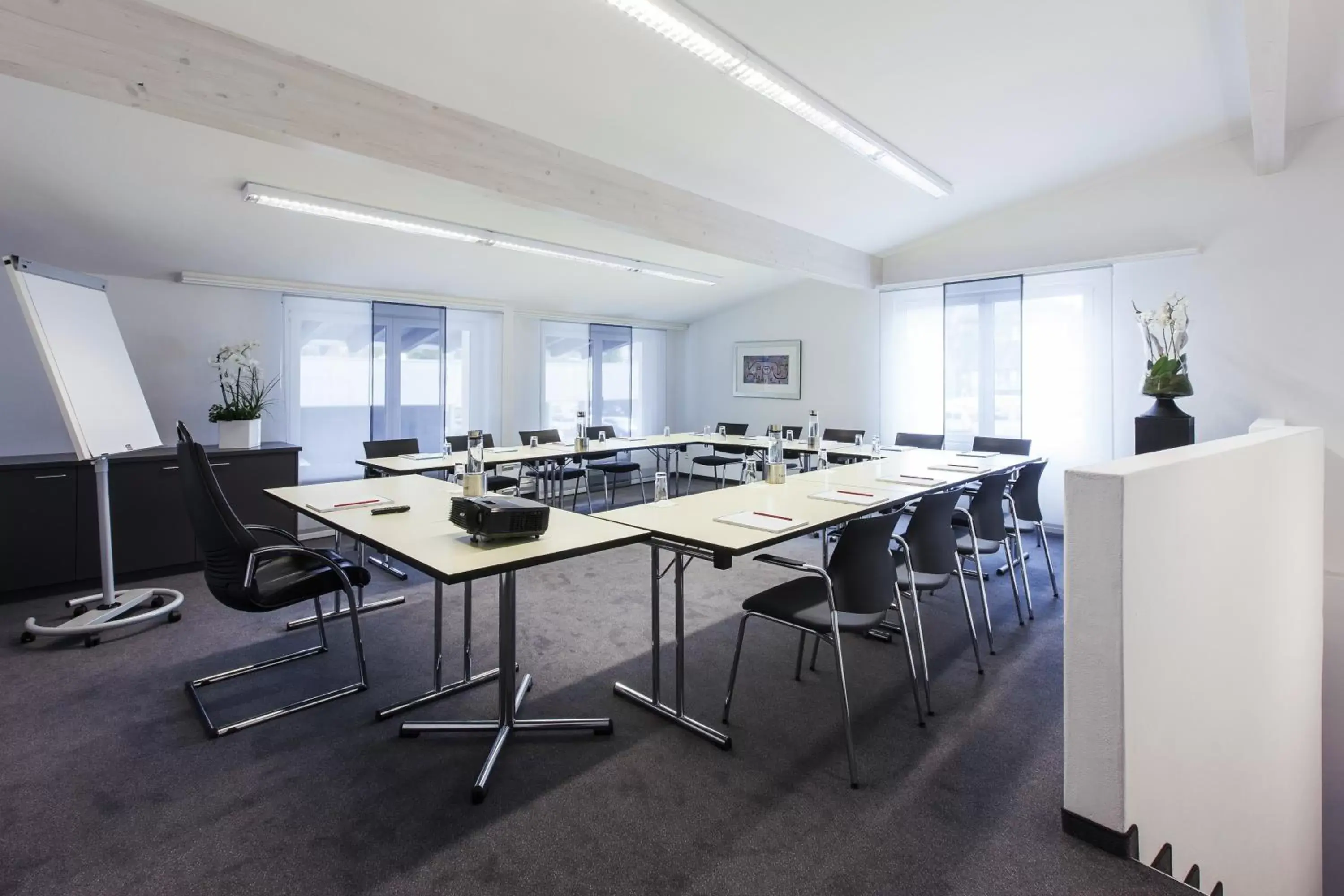 Business facilities, Business Area/Conference Room in Hotel Amaris