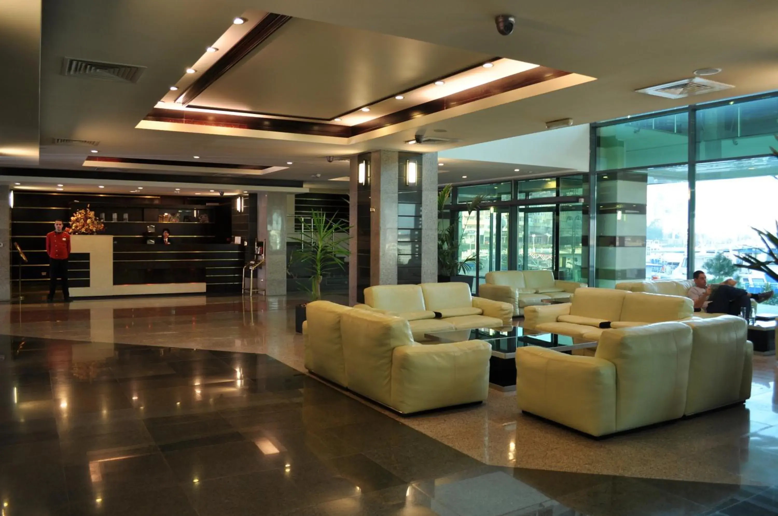 Lounge or bar, Lobby/Reception in Hotel Delta 4