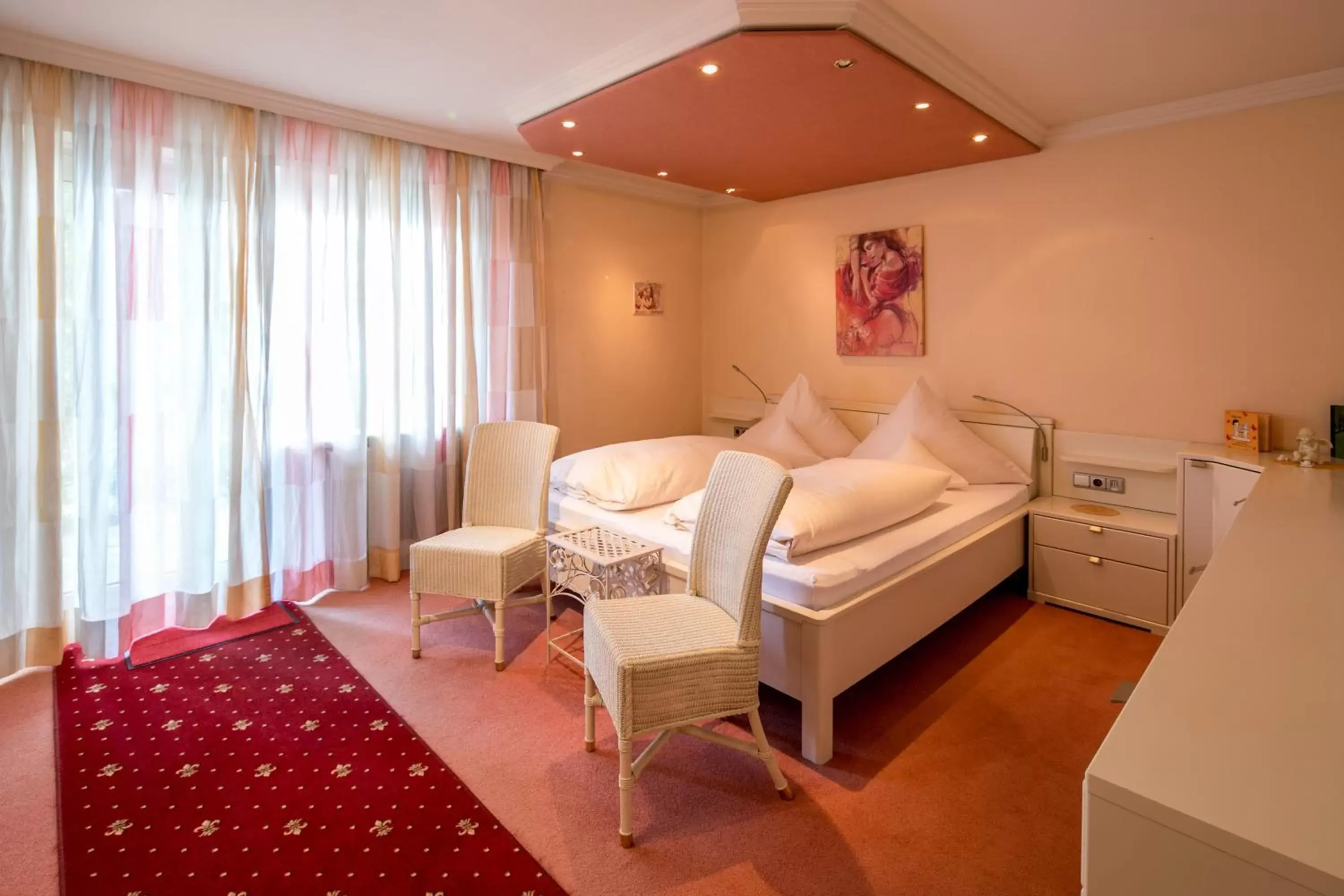 Bedroom, Seating Area in Hotel Sonnenhang