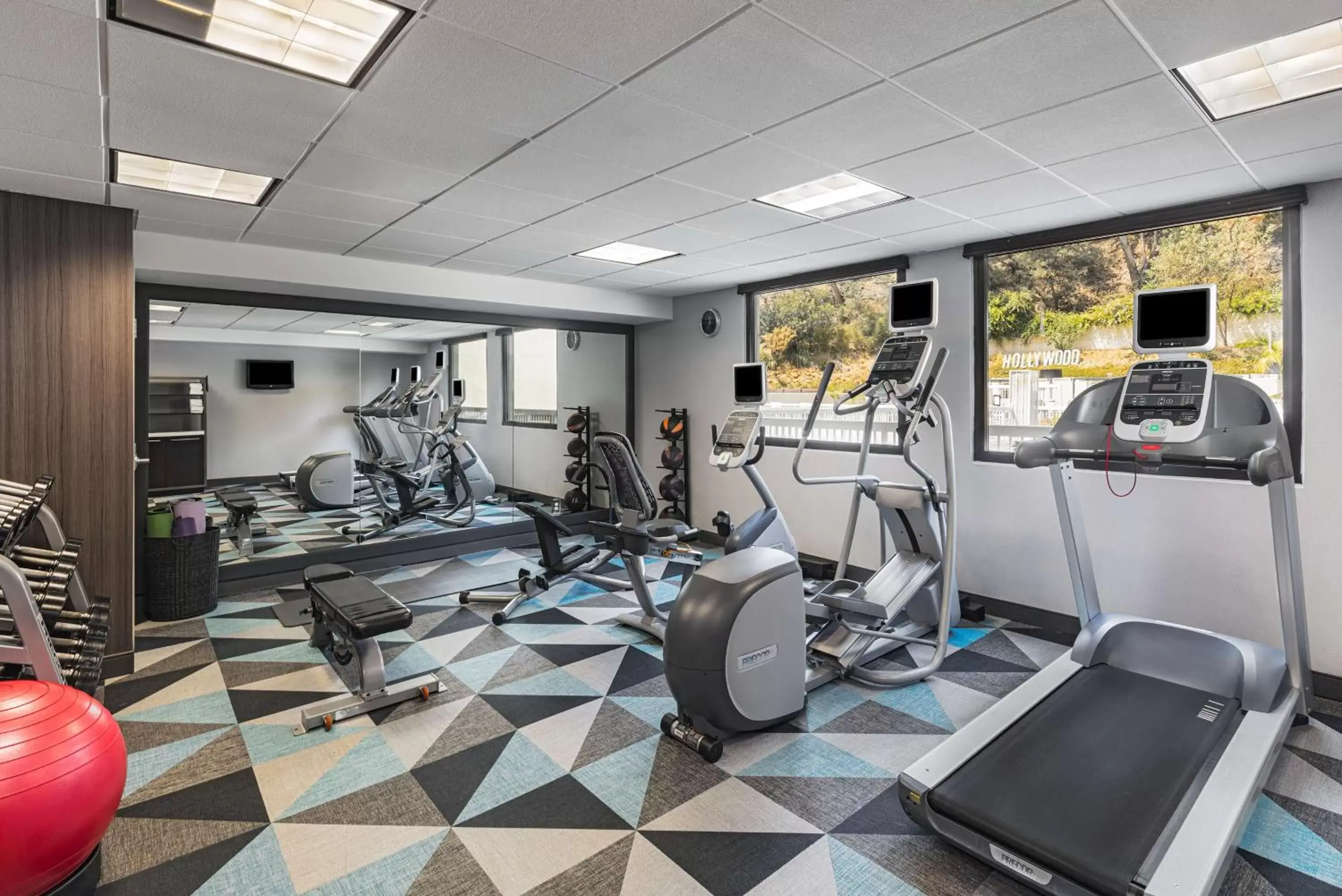 Fitness centre/facilities, Fitness Center/Facilities in Hilton Garden Inn Los Angeles / Hollywood