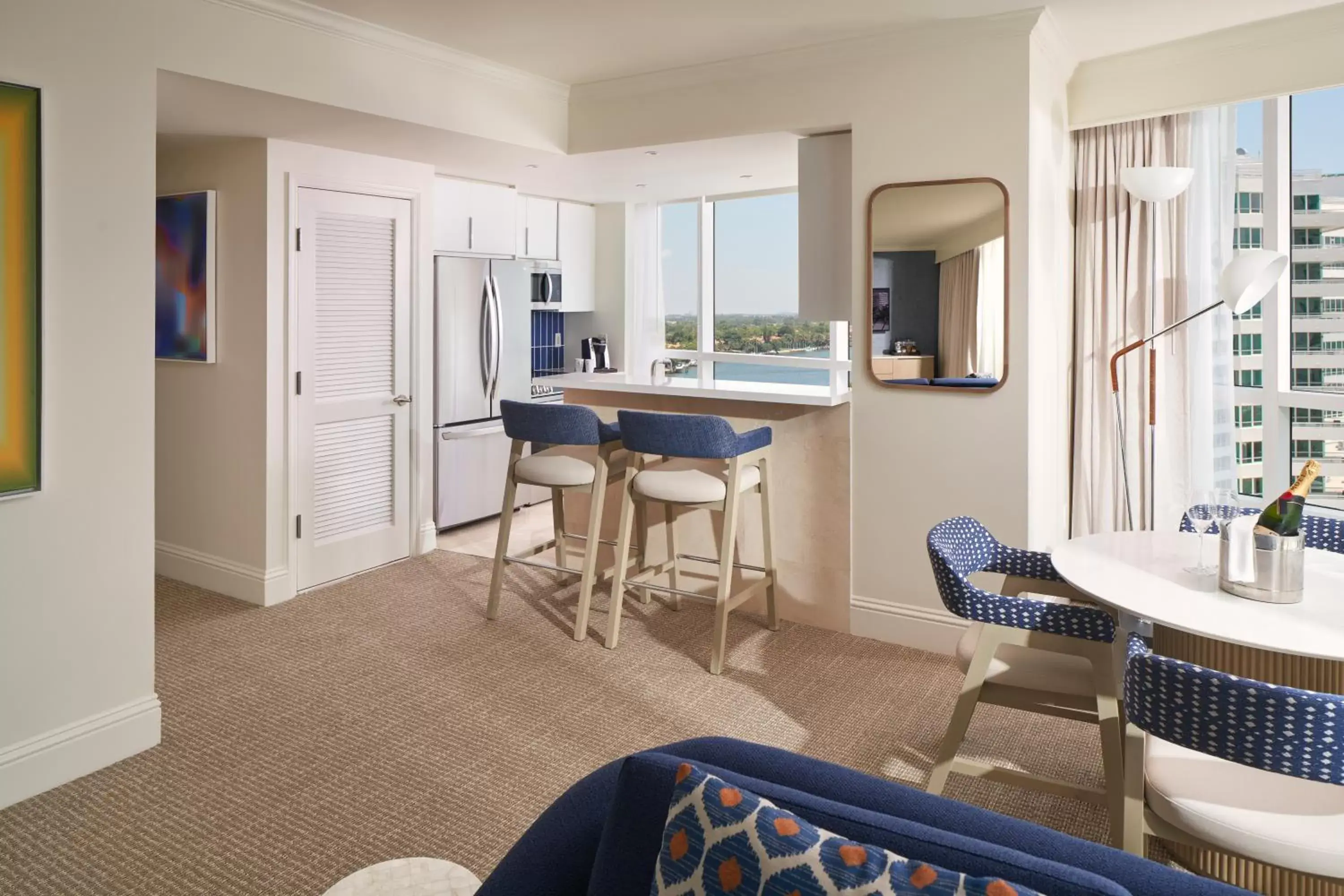 Kitchen or kitchenette, Dining Area in Fontainebleau Miami Beach