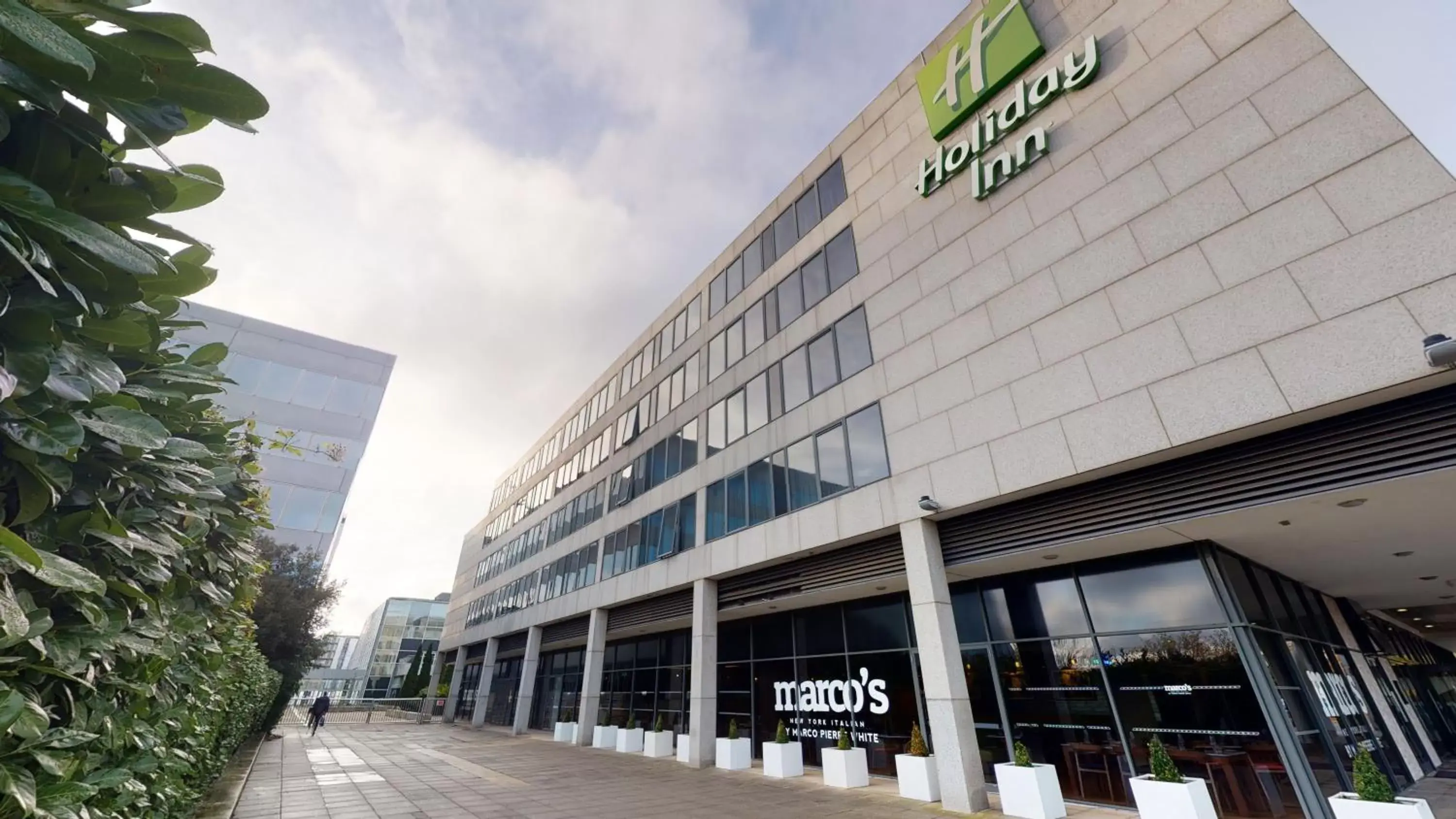 Property Building in Holiday Inn Milton Keynes Central, an IHG Hotel