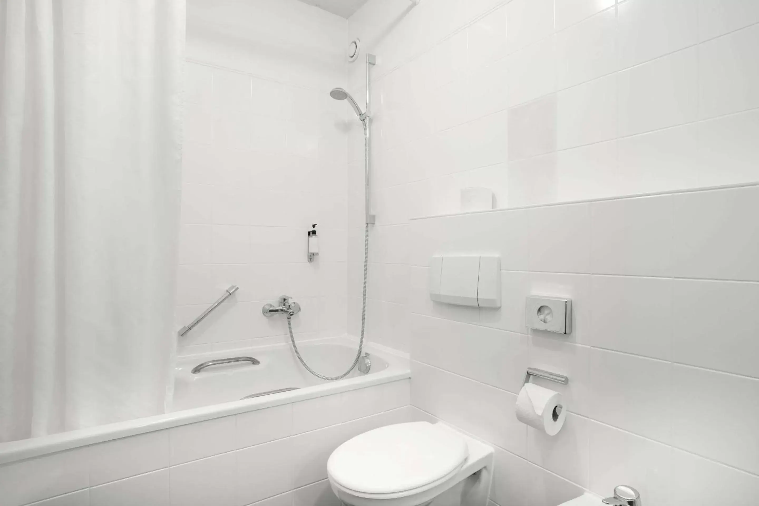 Bathroom in Styles Hotel Unterföhring