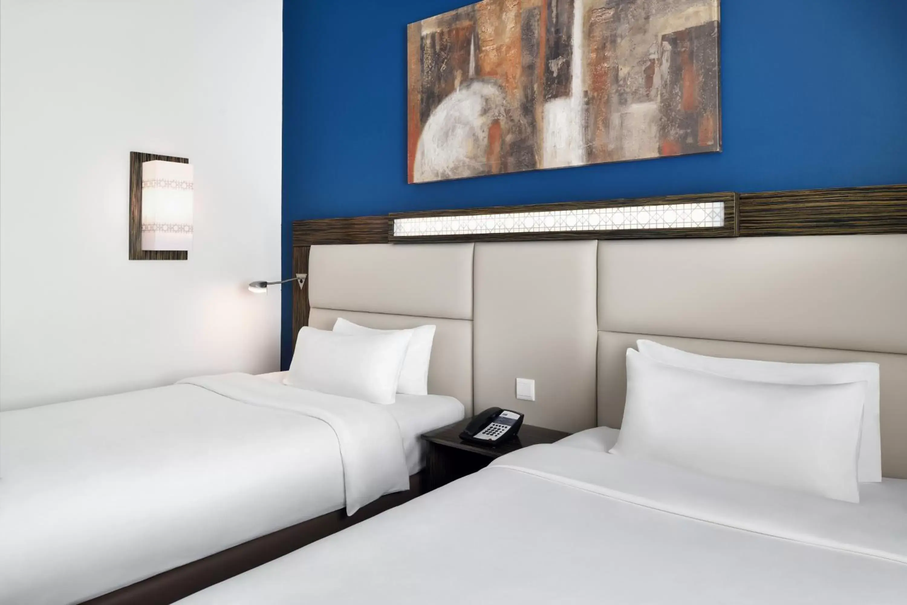 Bedroom, Bed in Holiday Inn Express Dubai Safa Park, an IHG Hotel
