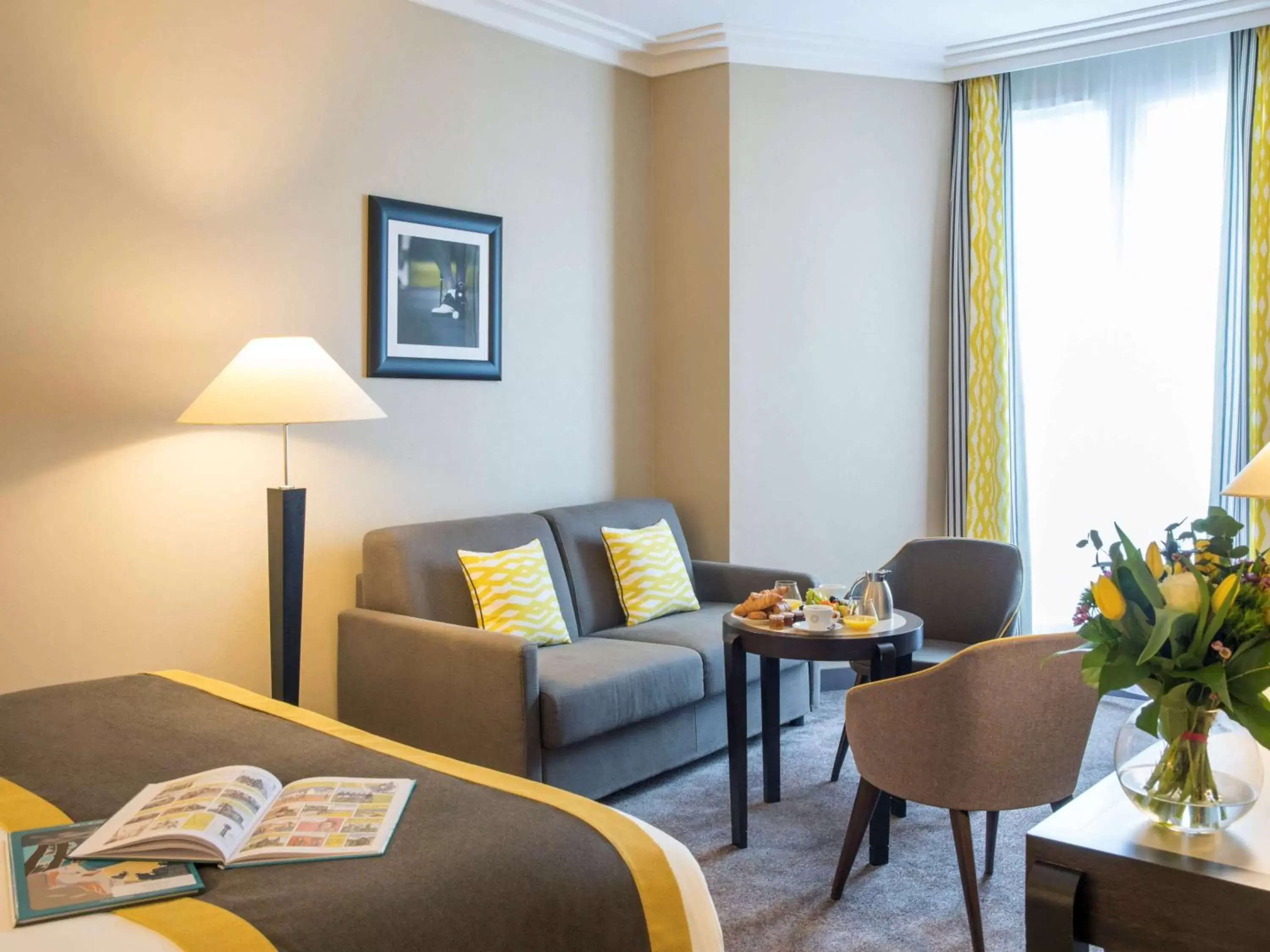 Bedroom, Seating Area in Hotel Mercure La Baule Majestic