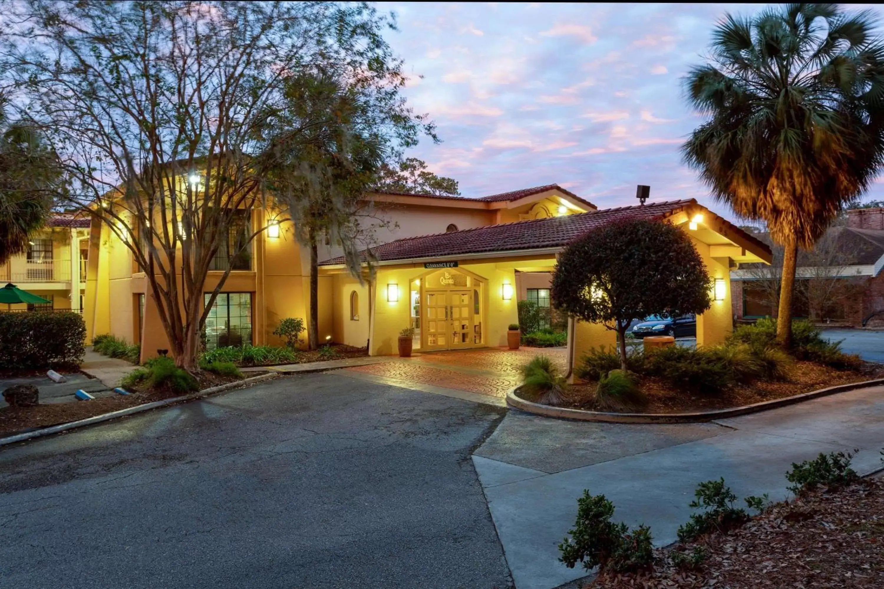 Property Building in La Quinta Inn by Wyndham Tallahassee North