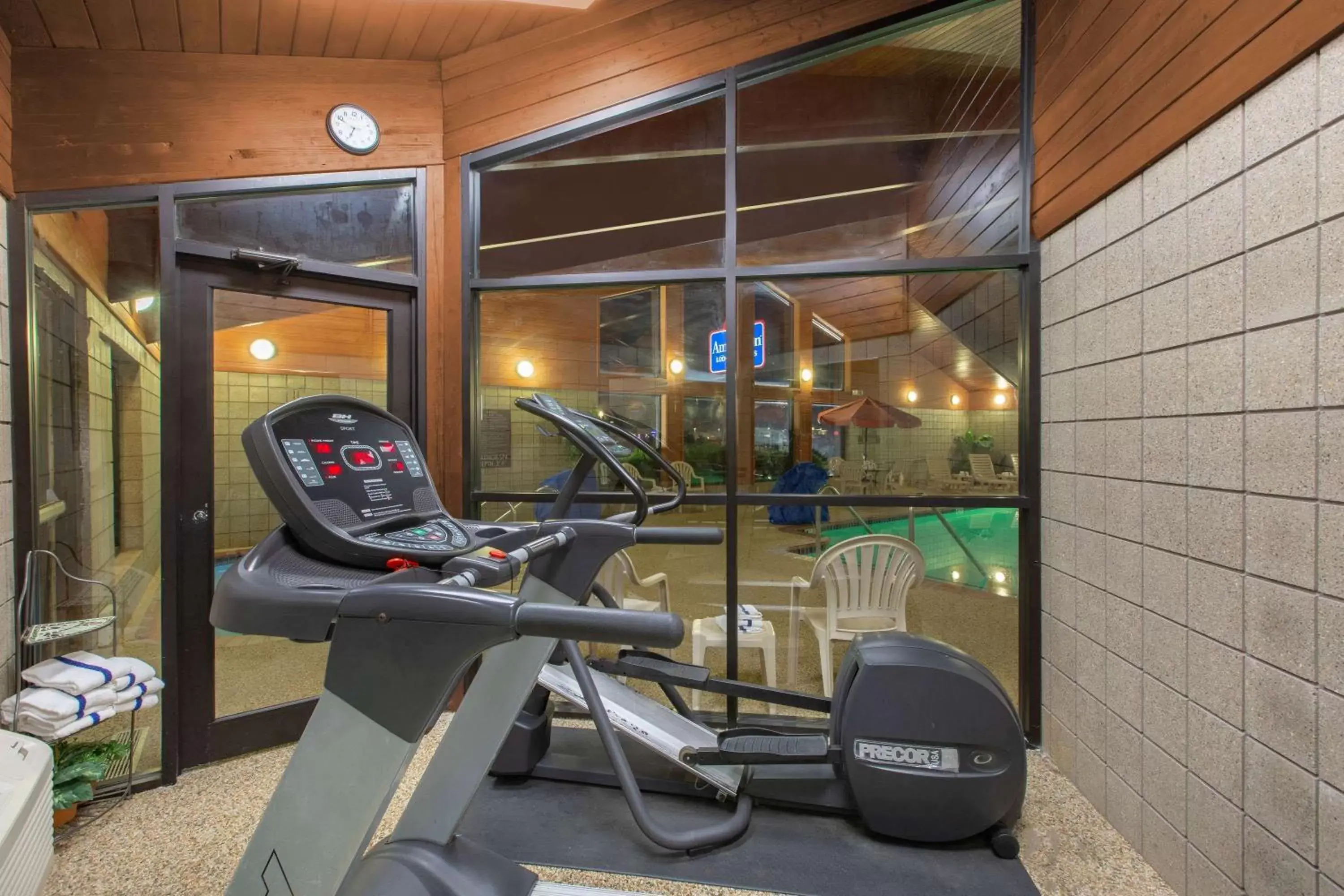 Fitness centre/facilities, Fitness Center/Facilities in AmericInn by Wyndham Cedar Falls