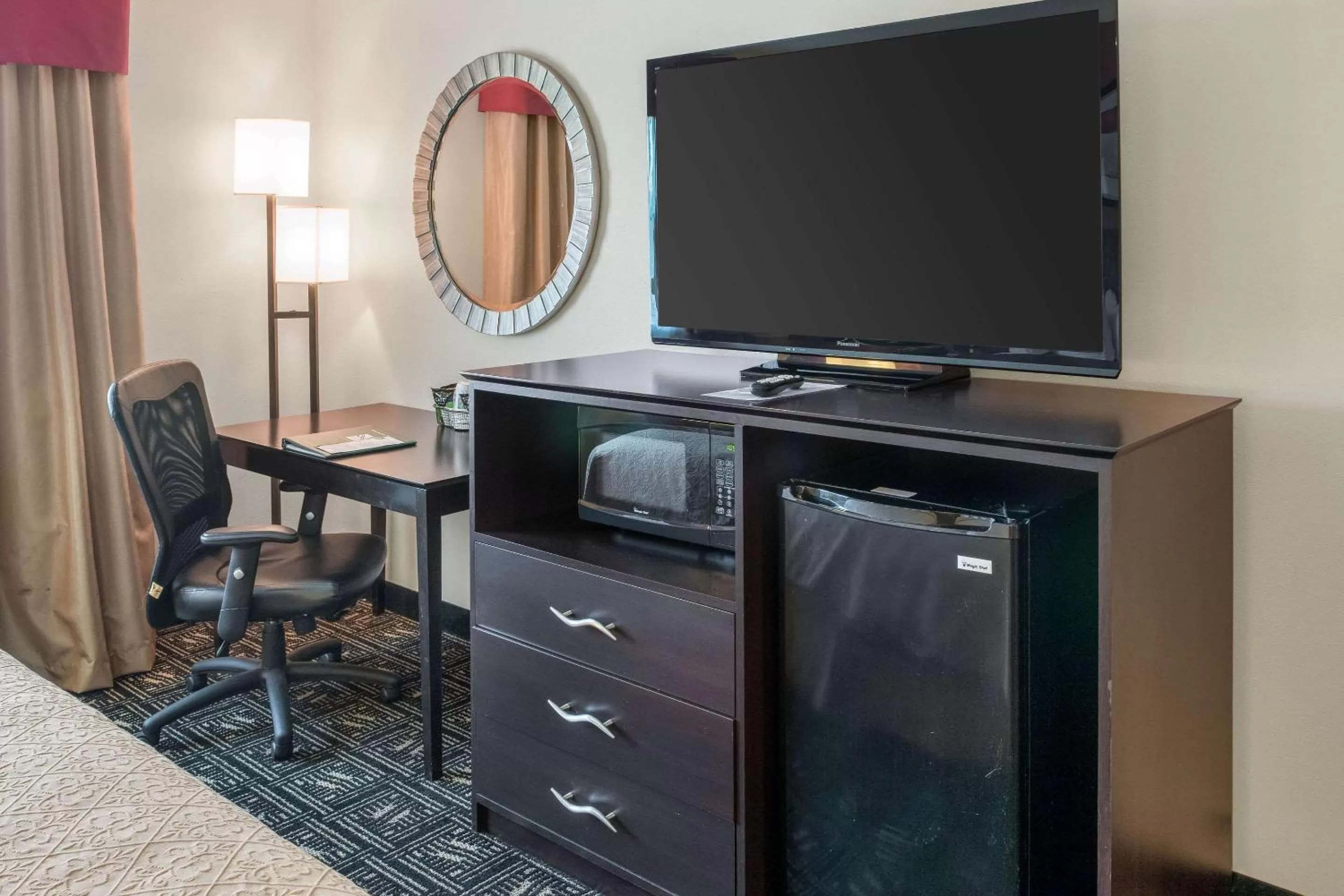 Photo of the whole room in Quality Inn & Suites Mankato East