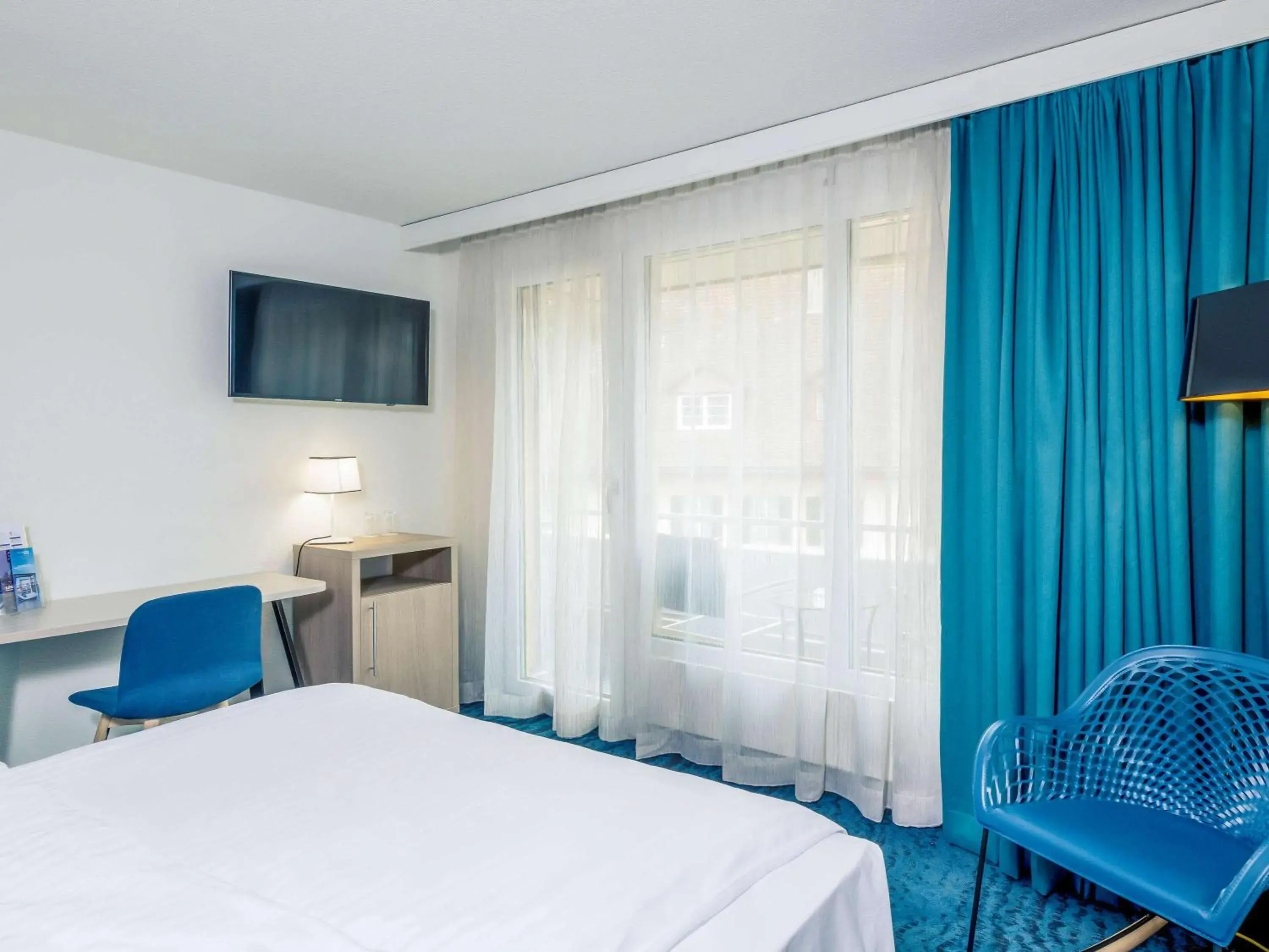 Property building, Bed in Mercure Lenzburg Krone