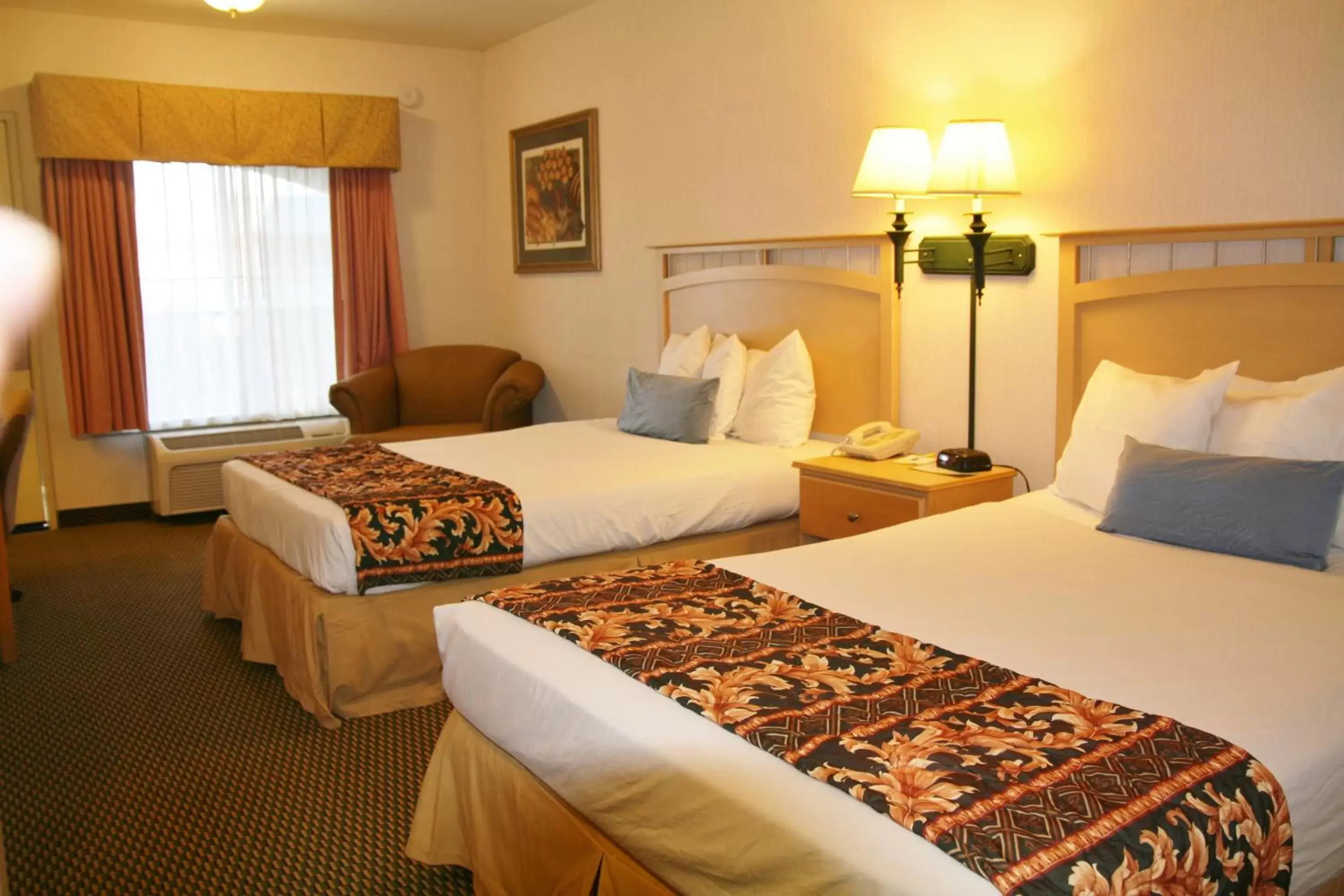 Bed in Days Inn by Wyndham Rocklin/Sacramento