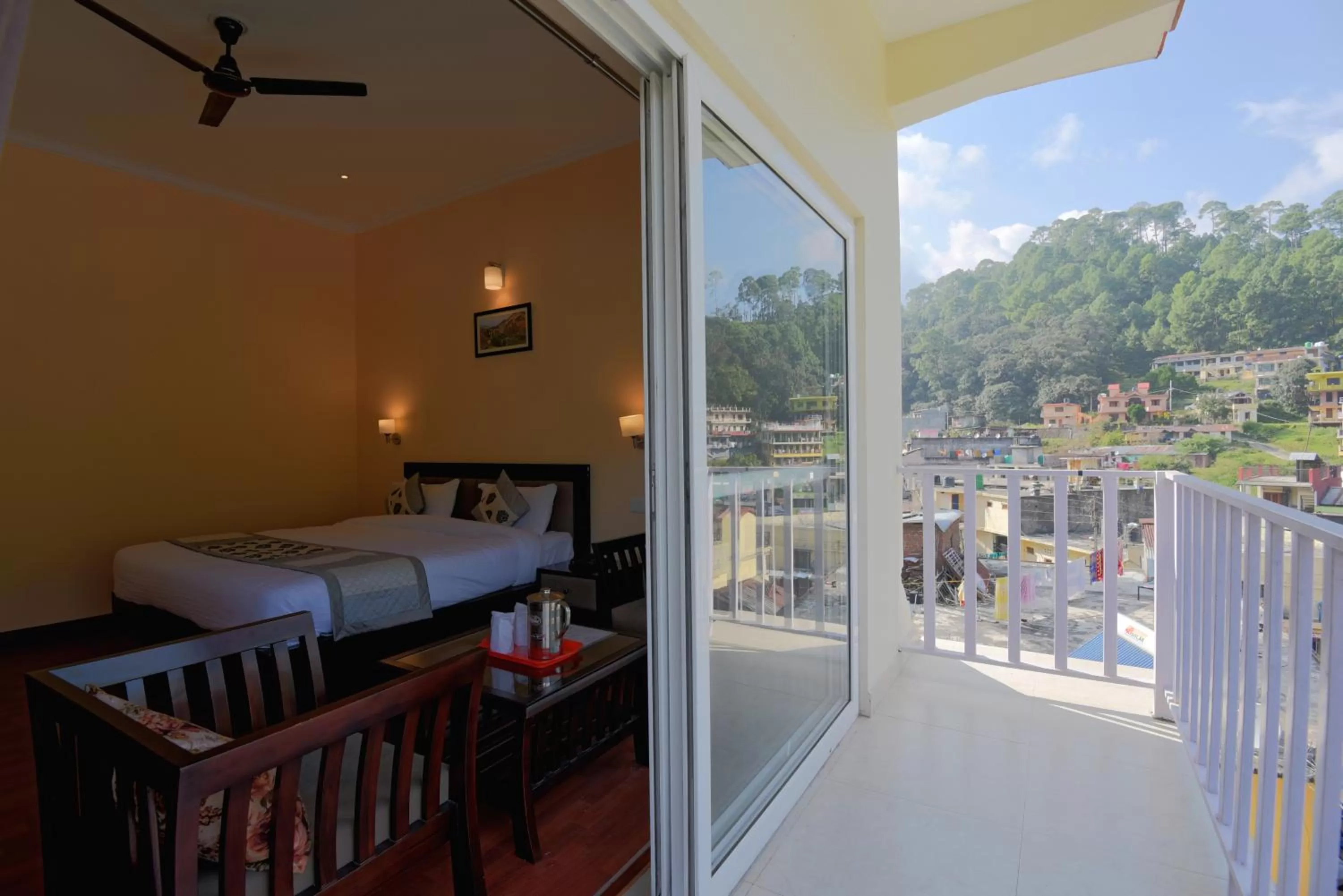 Hotel Vista Bhowali, Nainital - Vegetarian