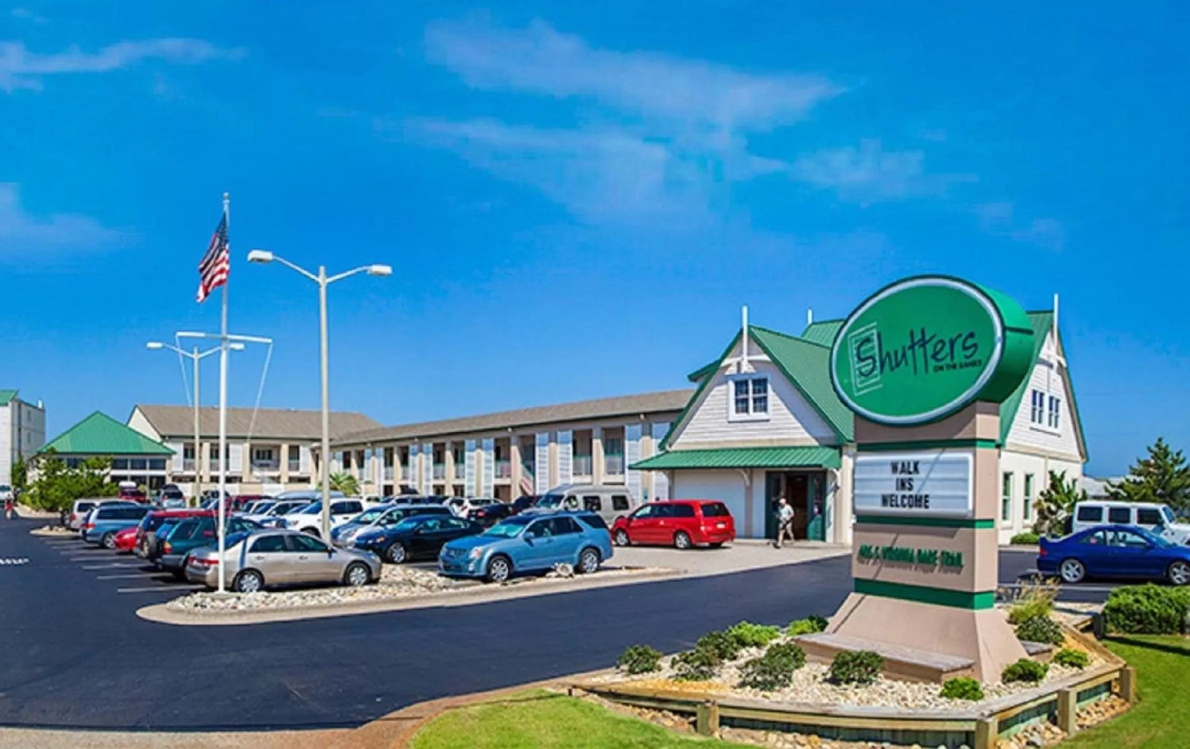 Facade/entrance in Shutters on the Banks