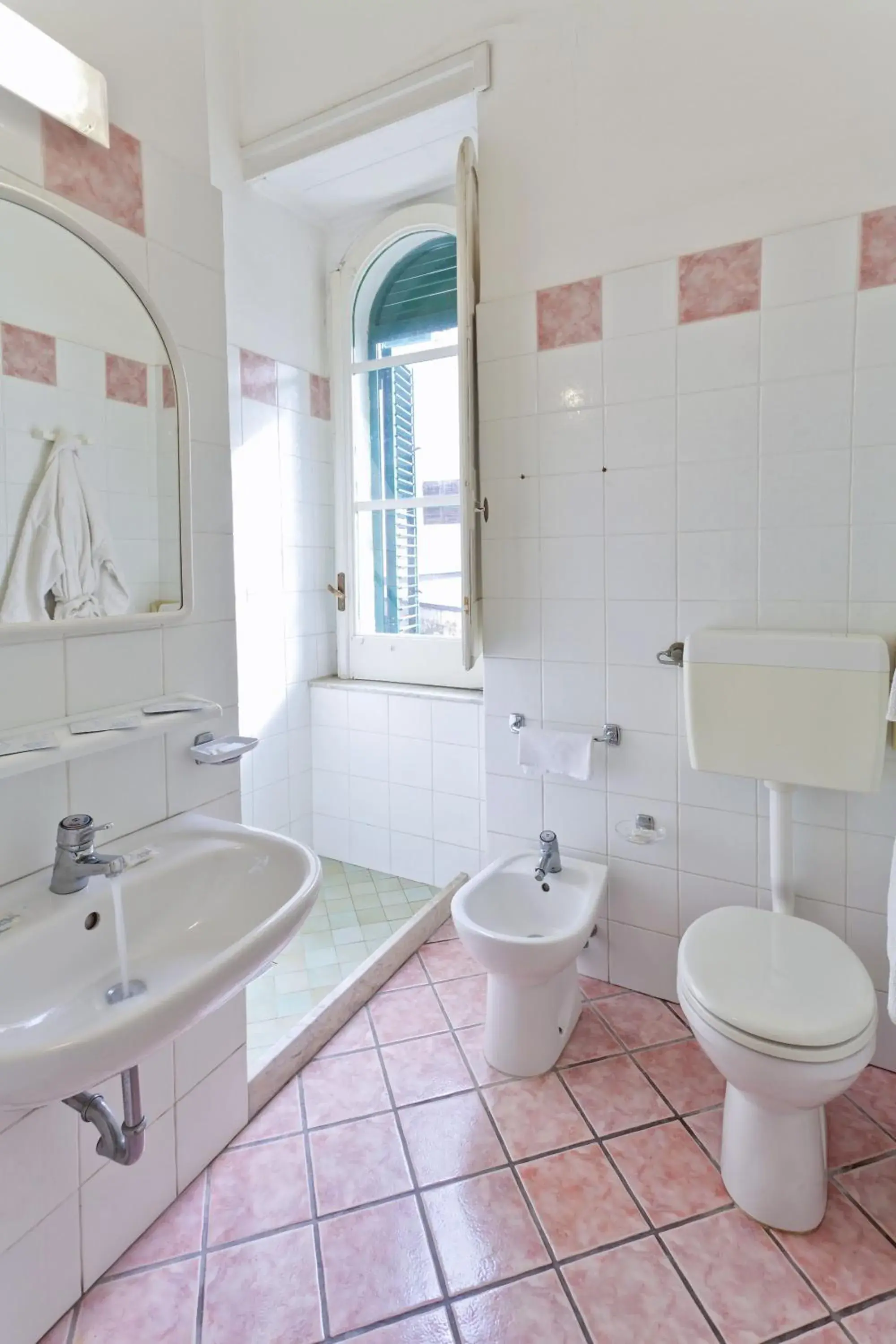 Bathroom in Hotel Vittoria