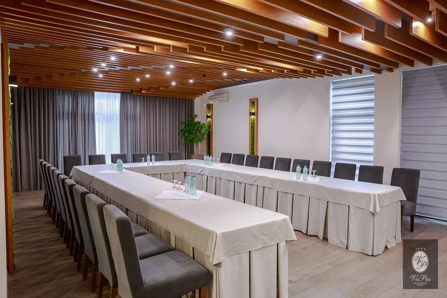 Meeting/conference room in VisPas Hotel