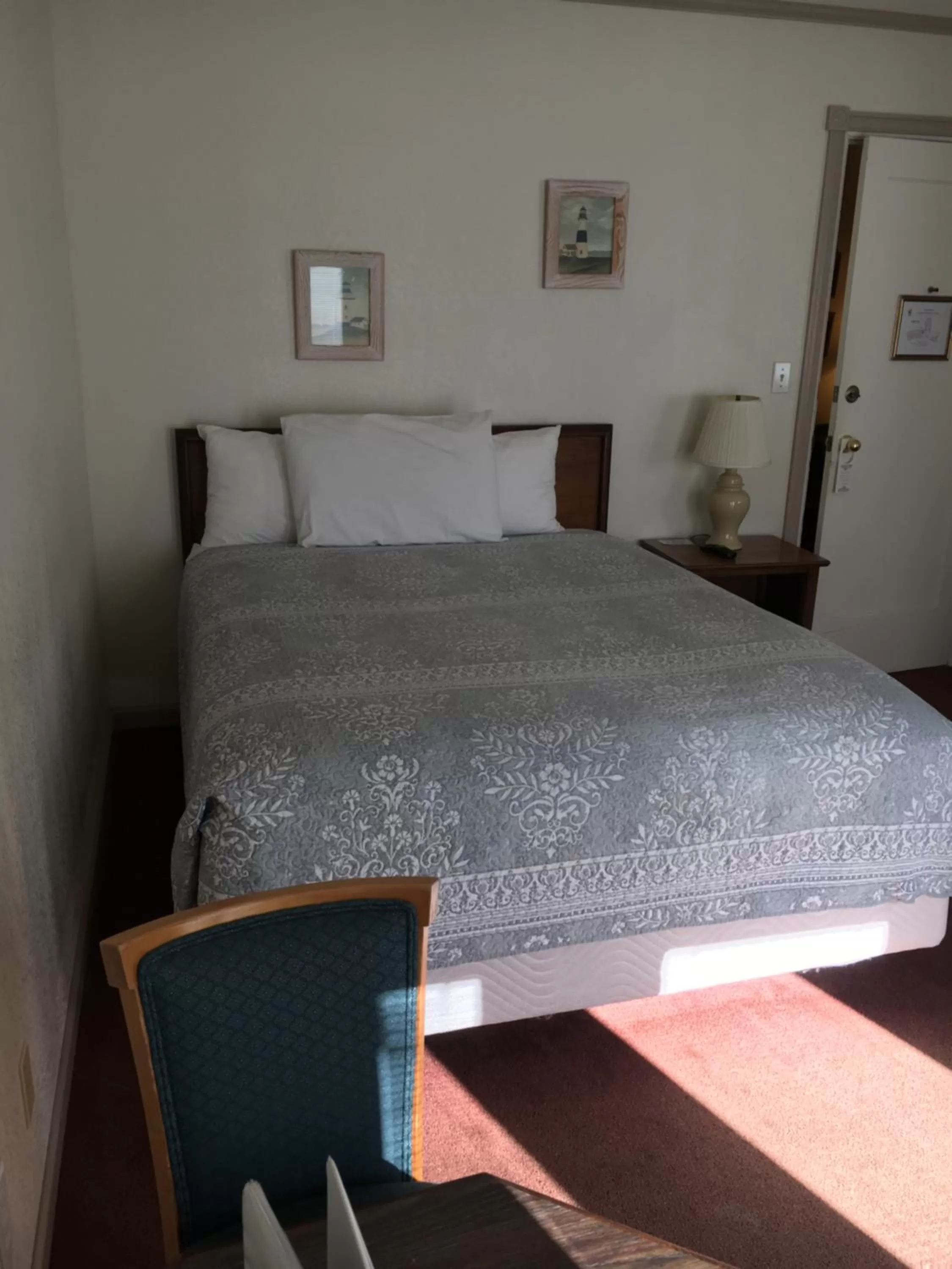 Bed in Lighthouse Inn