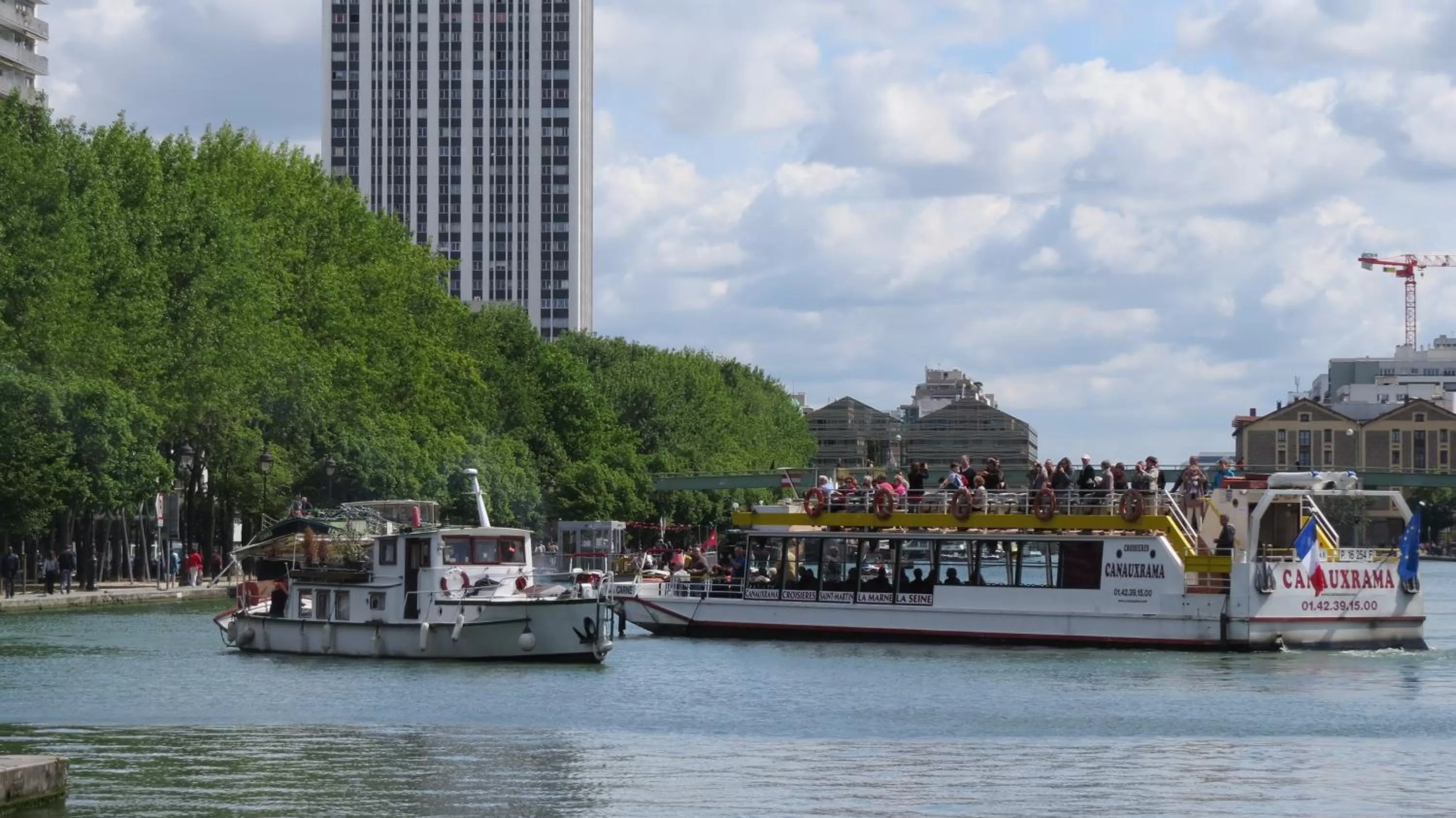 Neighbourhood in Hôtel de Bellevue Paris Gare du Nord