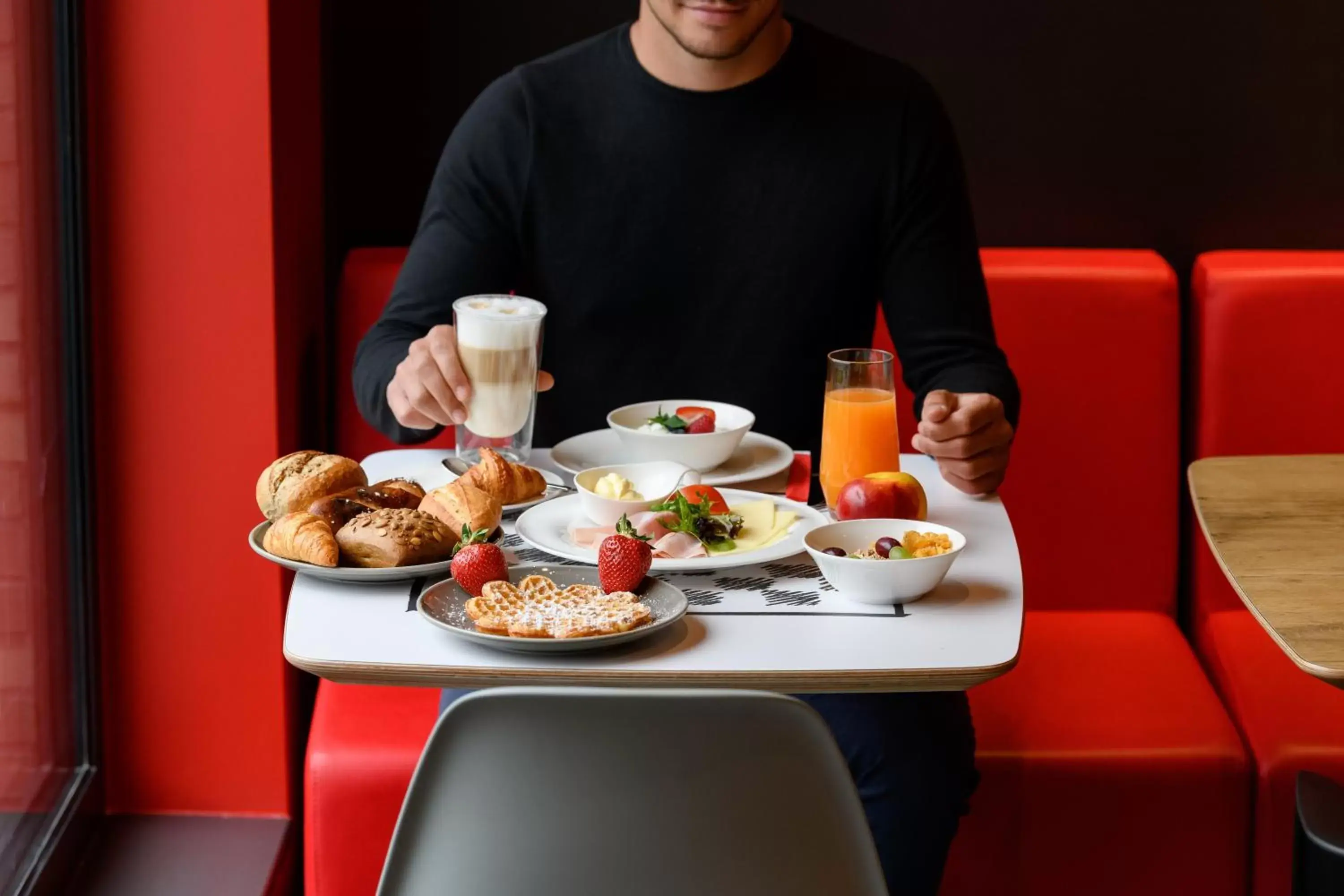 Breakfast in ibis Regensburg Zentrum