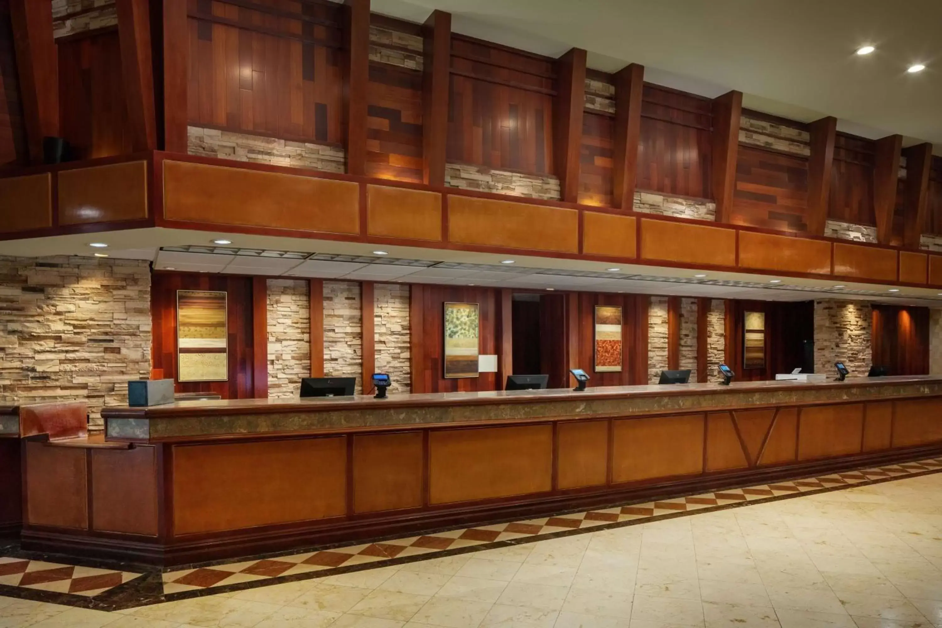 Lobby or reception, Property Building in DoubleTree by Hilton Cherry Hill Philadelphia