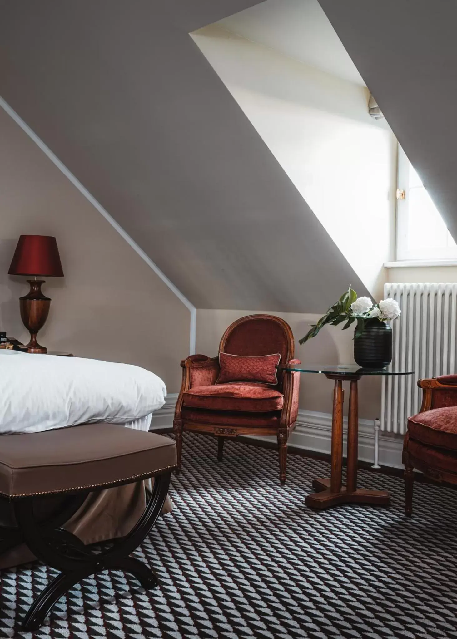 Bedroom, Seating Area in Althoff Grandhotel Schloss Bensberg